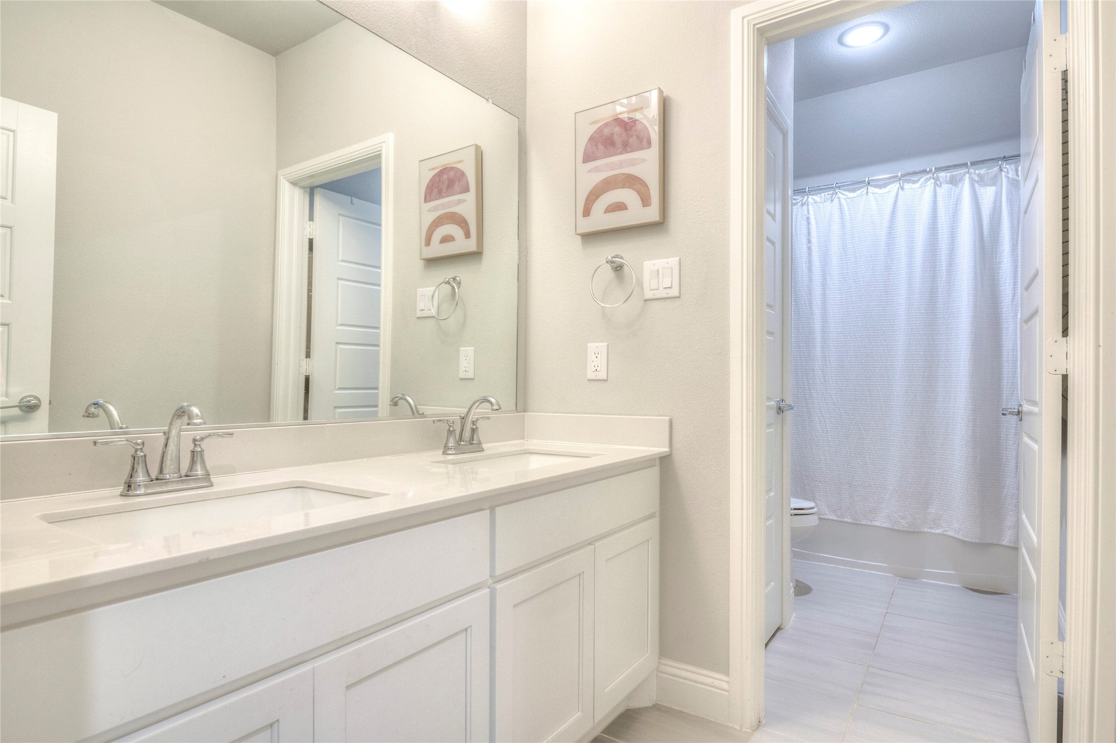 Allen, Texas, 75013, United States, ,5 BathroomsBathrooms,Residential,Active,1843824