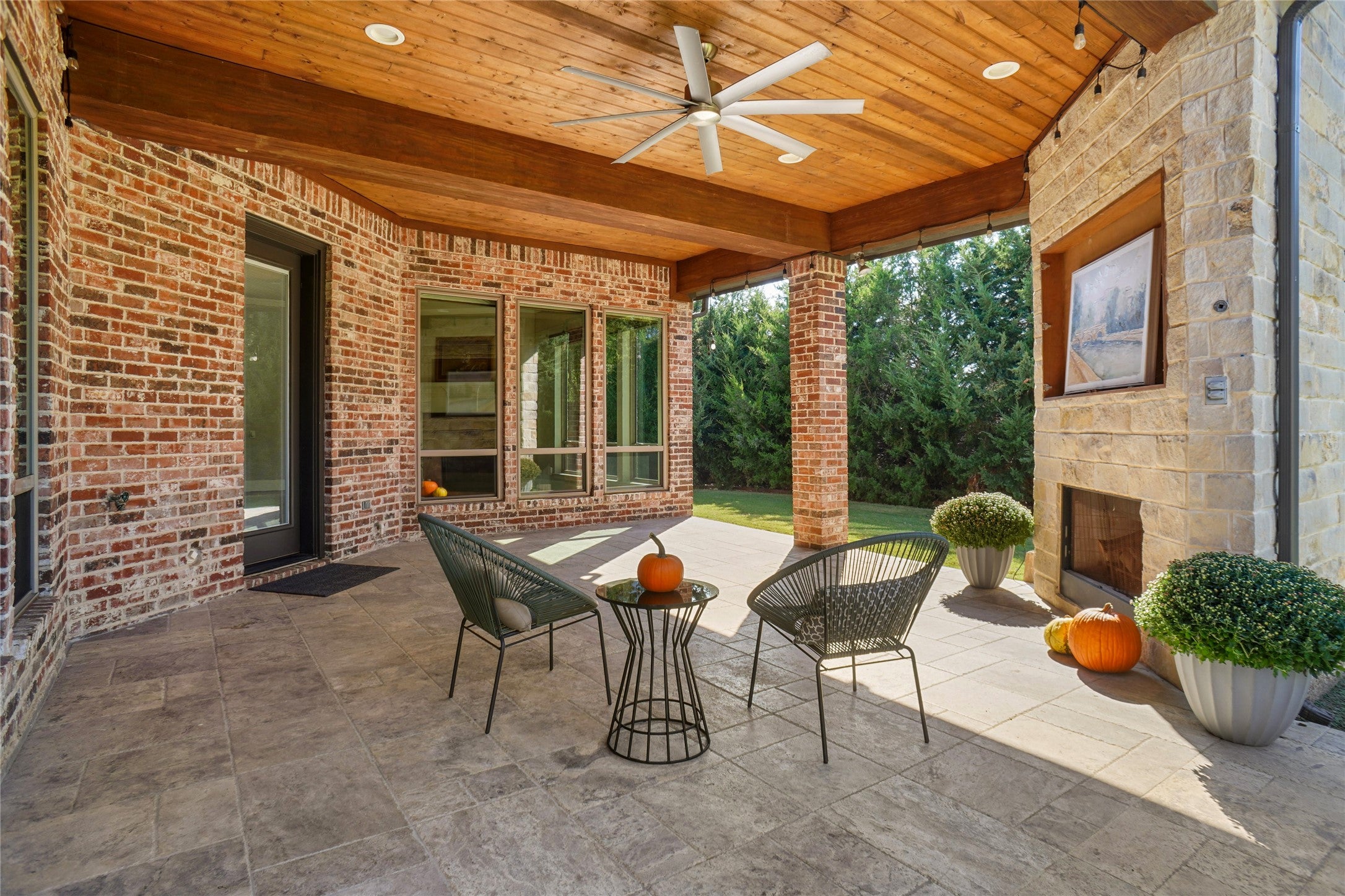 Southlake, Texas, 76092, United States, 4 Bedrooms Bedrooms, ,4 BathroomsBathrooms,Residential,Active,1962191