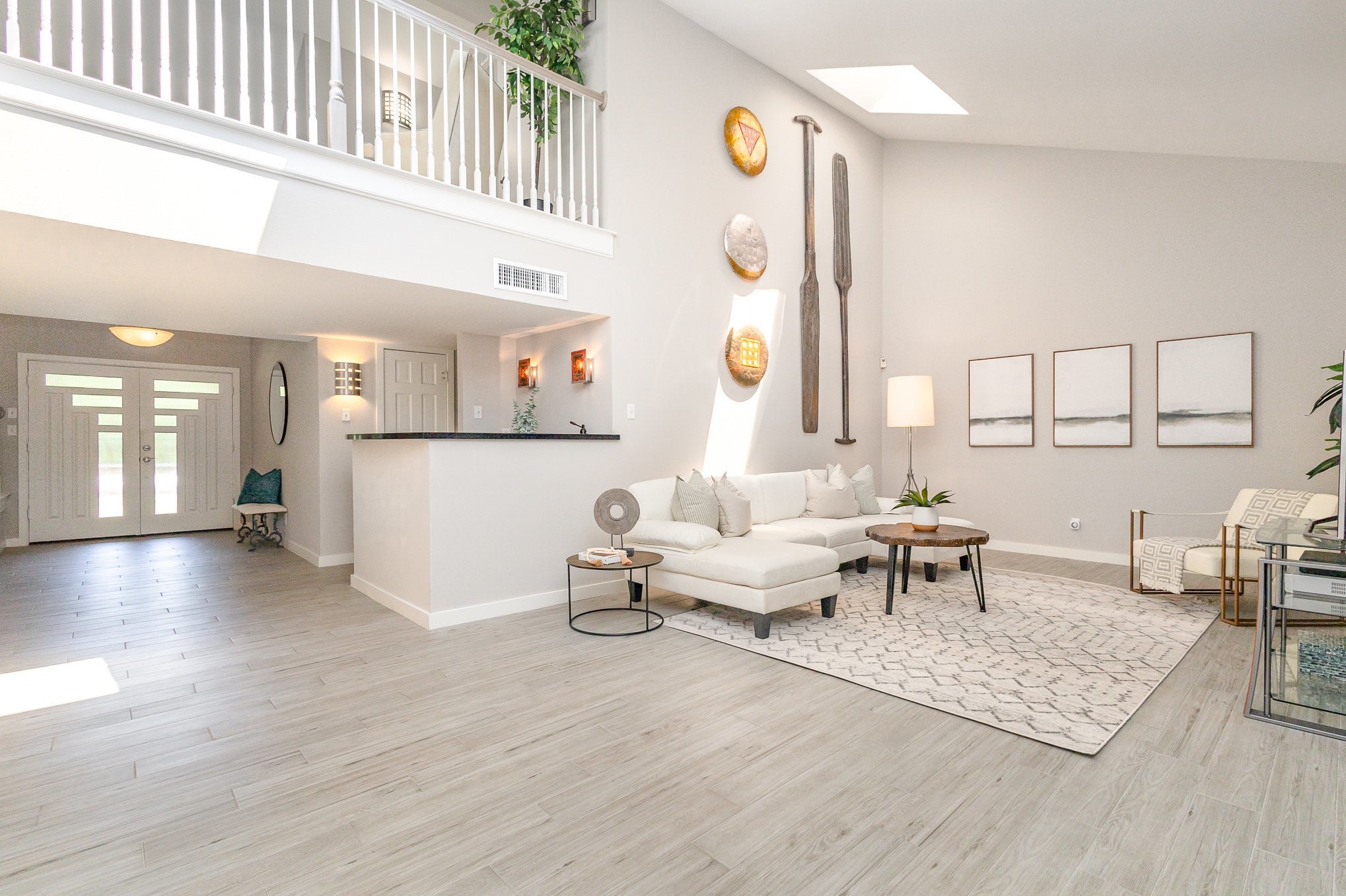 Dallas, Texas, 75240, United States, 6 Bedrooms Bedrooms, ,4 BathroomsBathrooms,Residential,Active,1894543