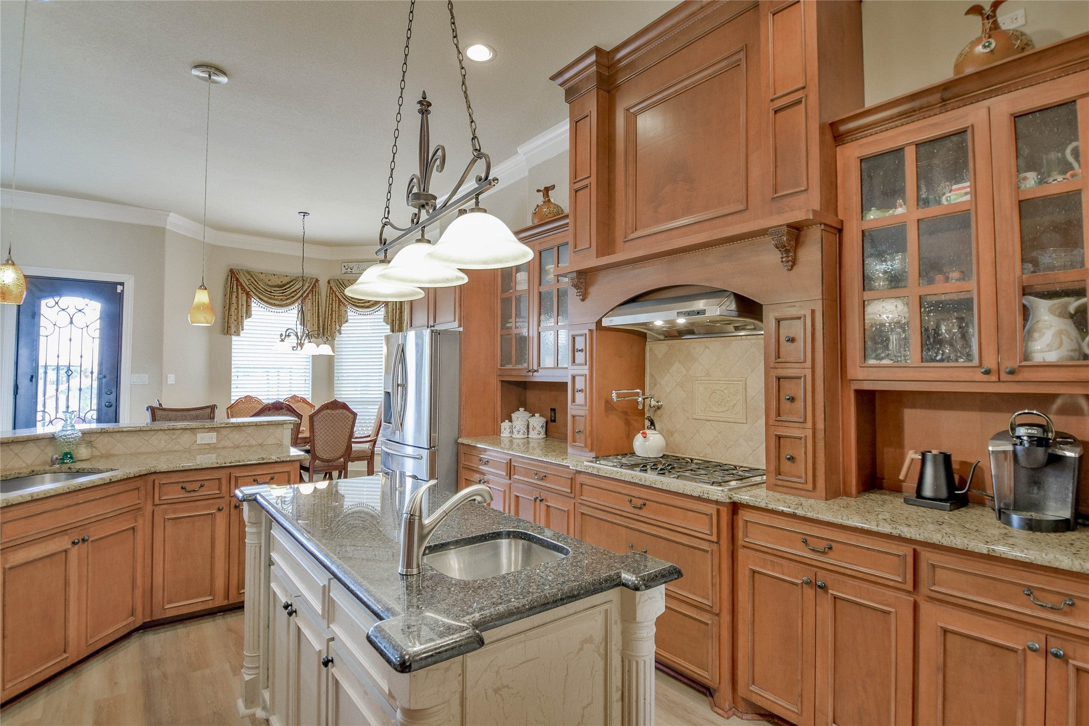 Granbury, Texas, 76048, United States, 4 Bedrooms Bedrooms, ,4 BathroomsBathrooms,Residential,Active,1967289