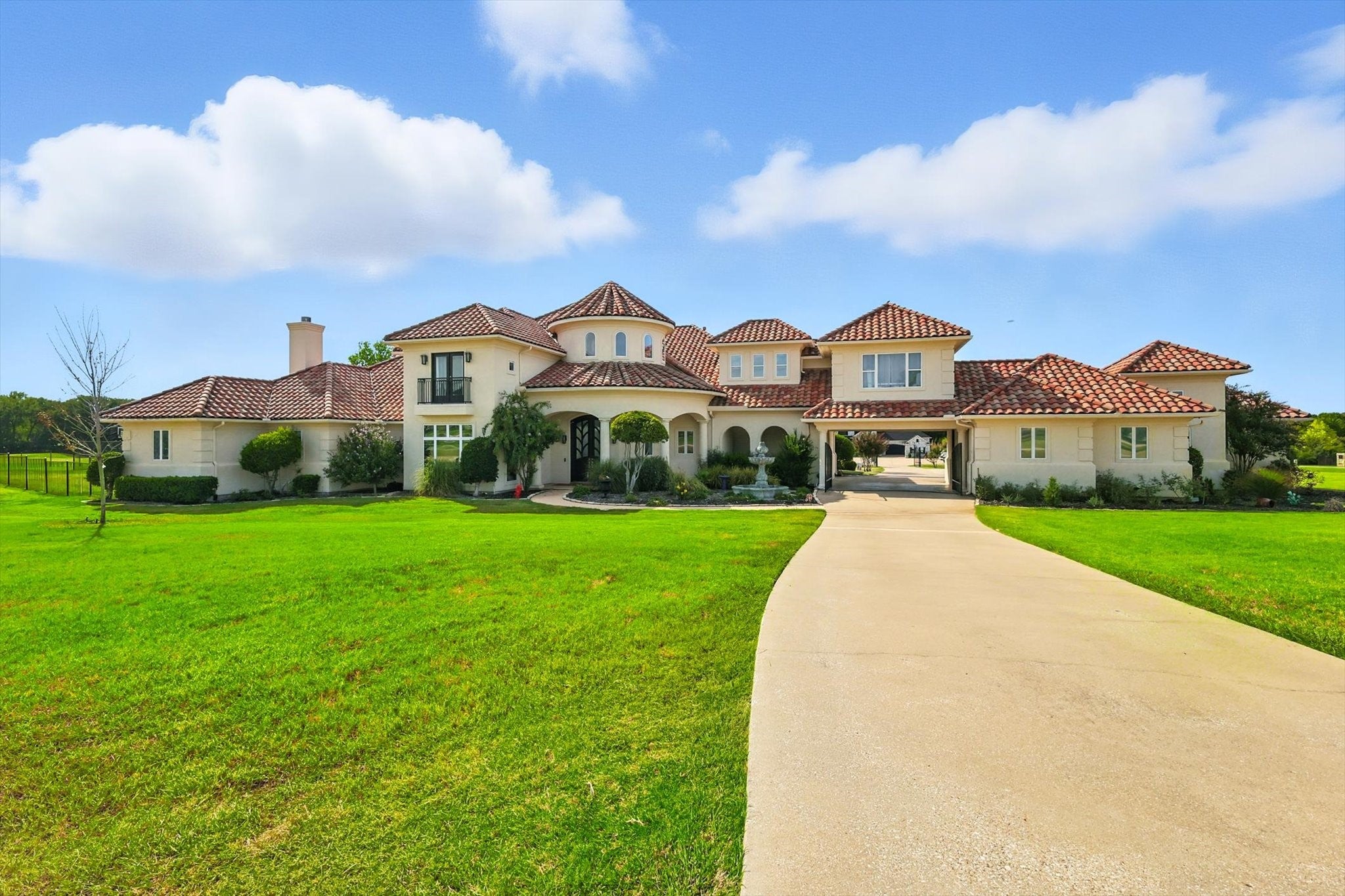 Argyle, Texas, 76226, United States, 5 Bedrooms Bedrooms, ,7 BathroomsBathrooms,Residential,Active,1922340