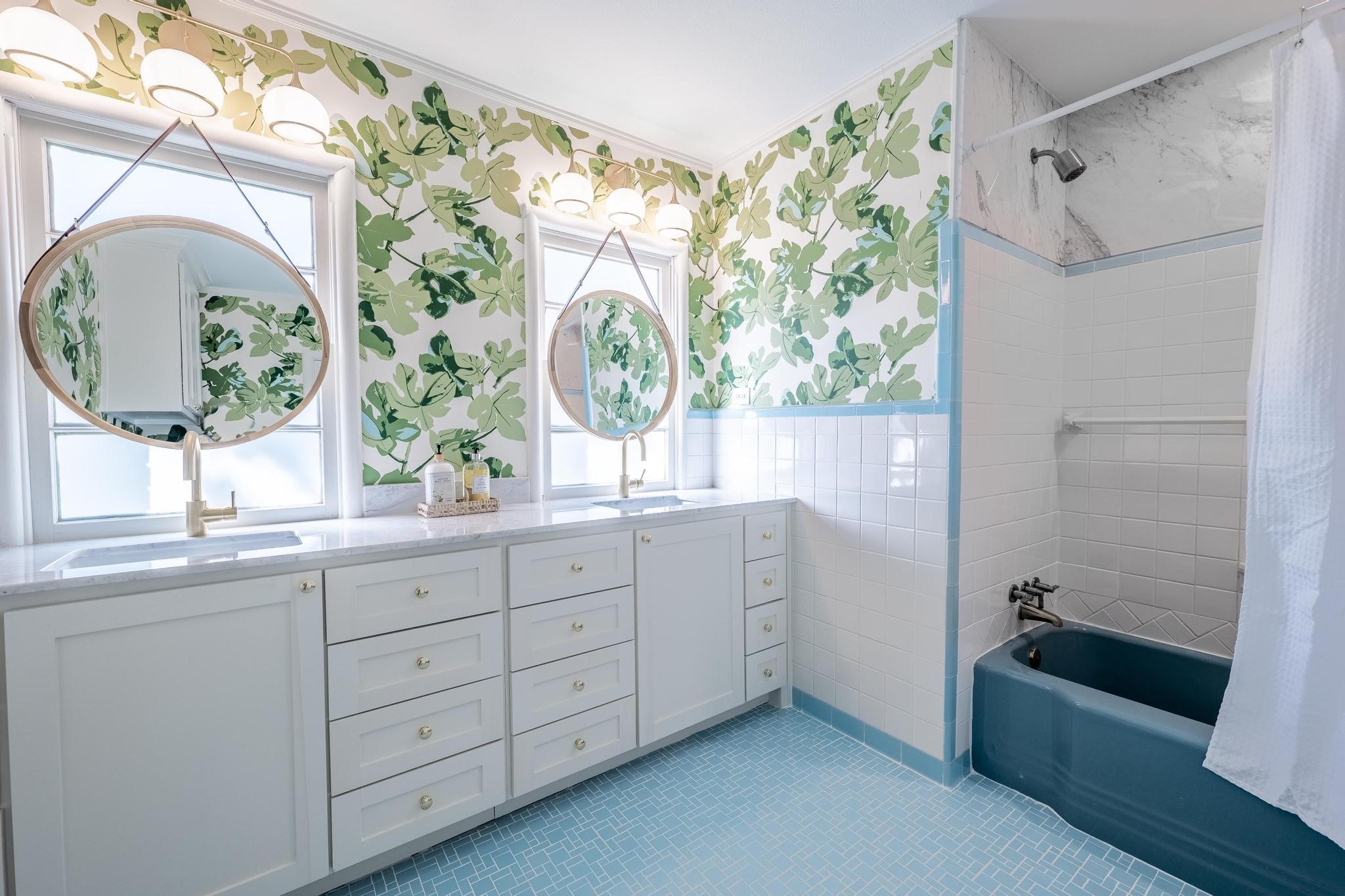 Mckinney, Texas, 75069, United States, 4 Bedrooms Bedrooms, ,4 BathroomsBathrooms,Residential,Active,1936375