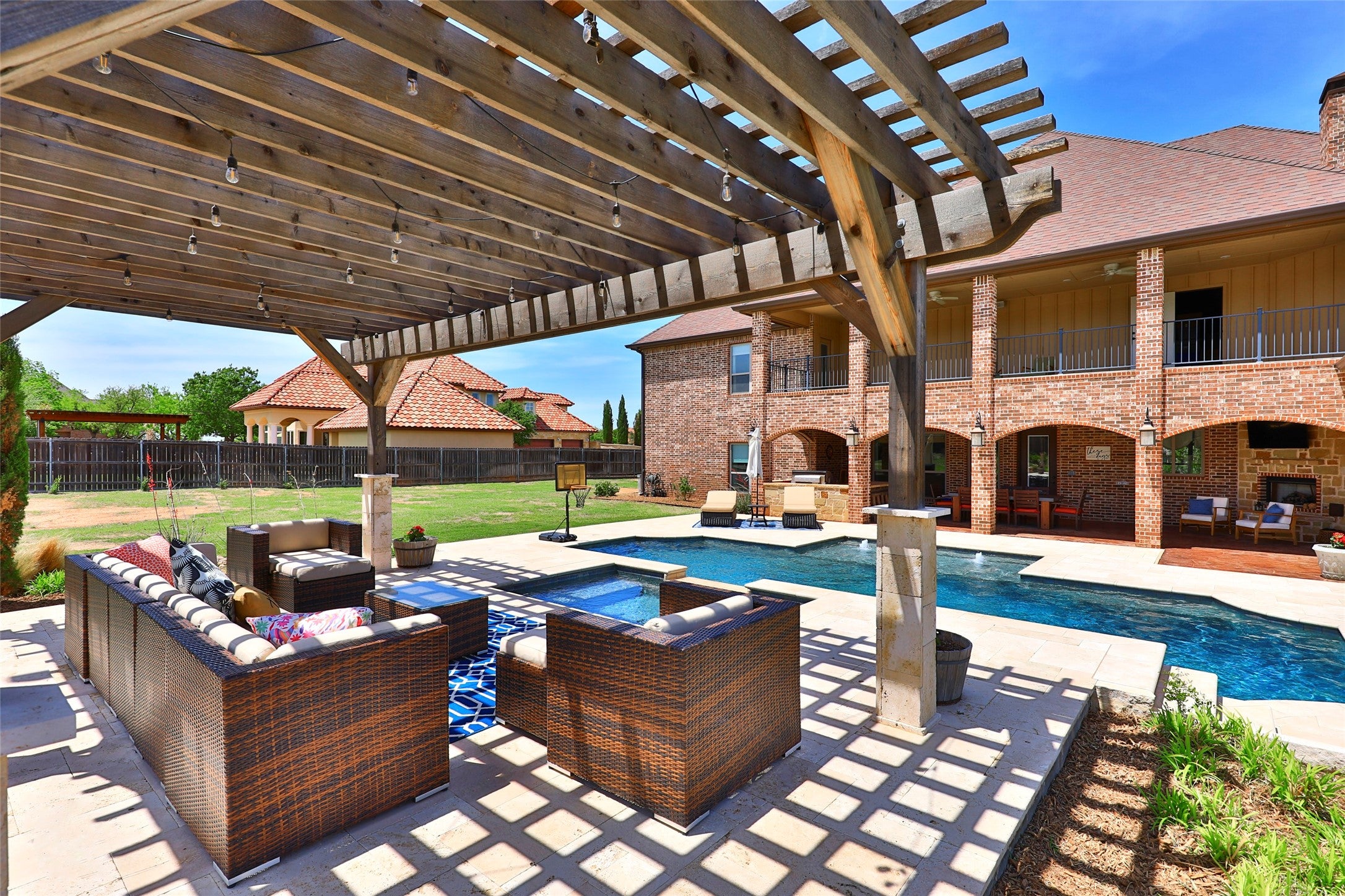 Abilene, Texas, 79602, United States, 5 Bedrooms Bedrooms, ,8 BathroomsBathrooms,Residential,Active,1762874