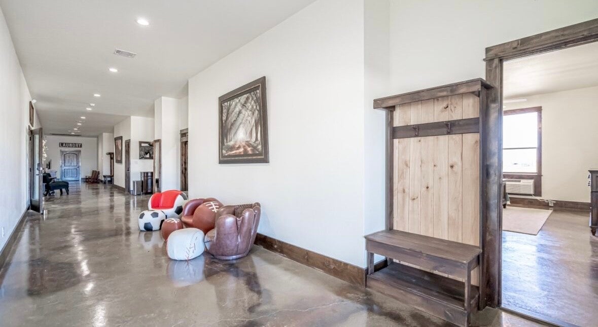 Tolar, Texas, 76476, United States, 5 Bedrooms Bedrooms, ,7 BathroomsBathrooms,Residential,Active,1993962