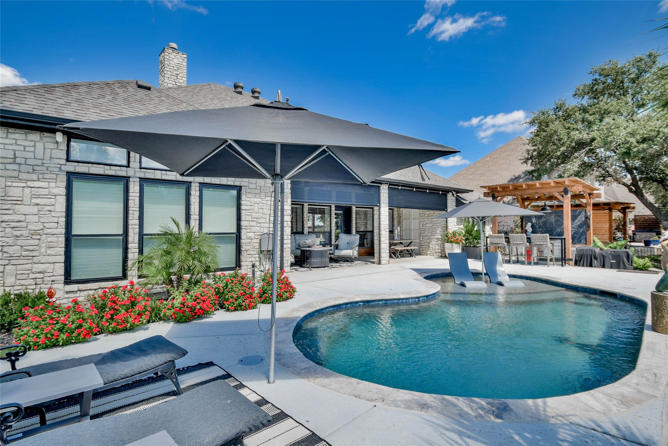 Granbury, Texas, 76048, United States, 3 Bedrooms Bedrooms, ,3 BathroomsBathrooms,Residential,Active,1988467