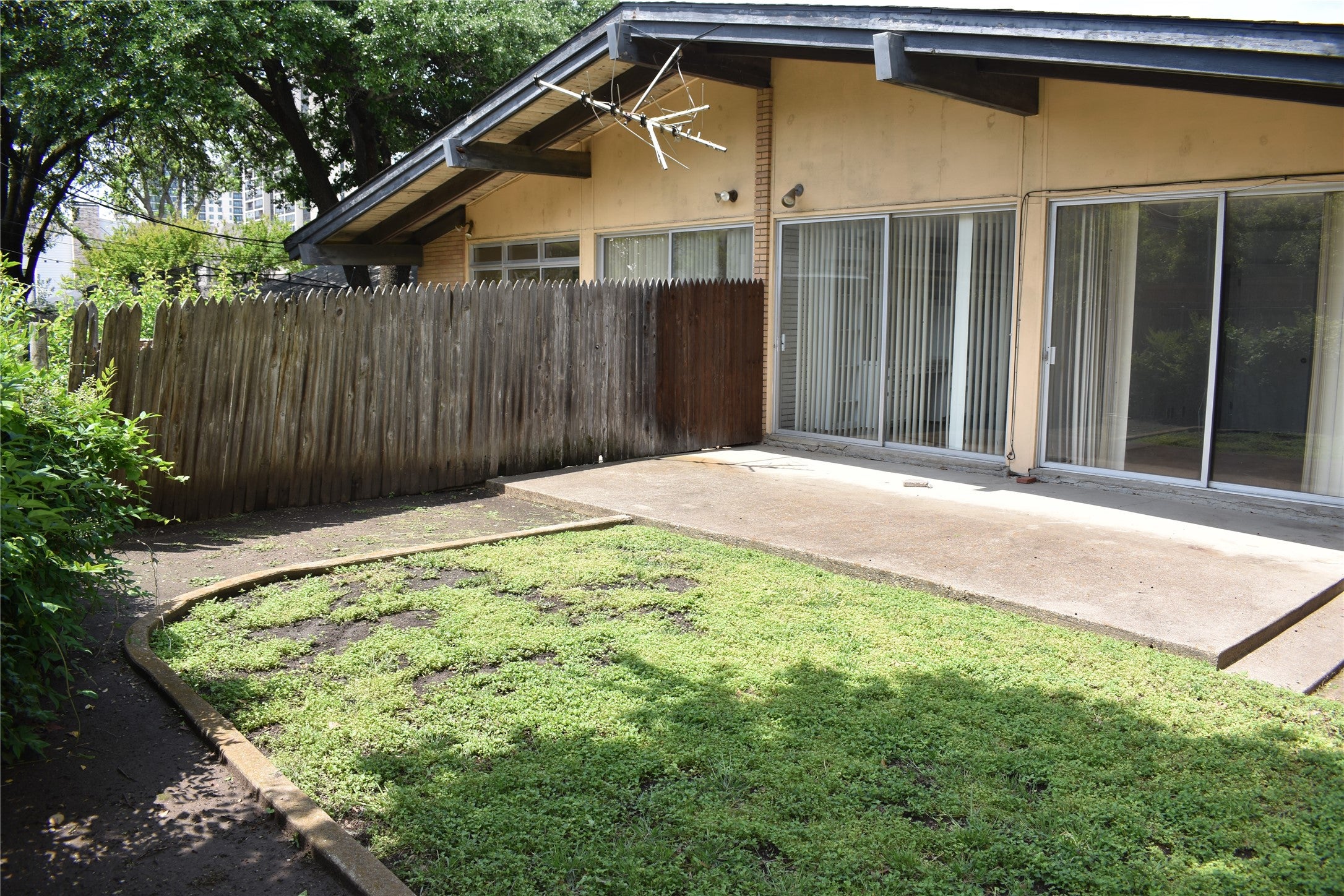 Dallas, Texas, 75225, United States, 4 Bedrooms Bedrooms, ,4 BathroomsBathrooms,Residential,Active,1922674