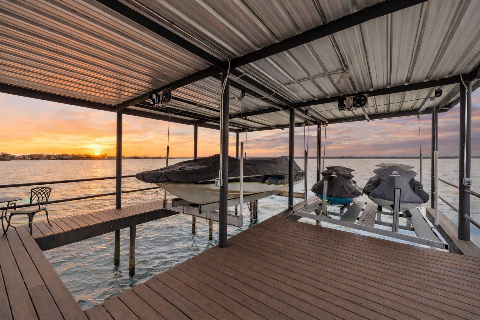 Corsicana, Texas, 75109, United States, 4 Bedrooms Bedrooms, ,5 BathroomsBathrooms,Residential,Active,2009808