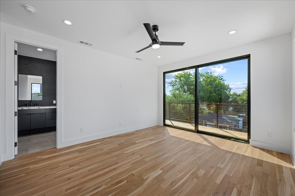 Dallas, Texas, 75204, United States, 4 Bedrooms Bedrooms, ,4 BathroomsBathrooms,Residential,Active,1929706