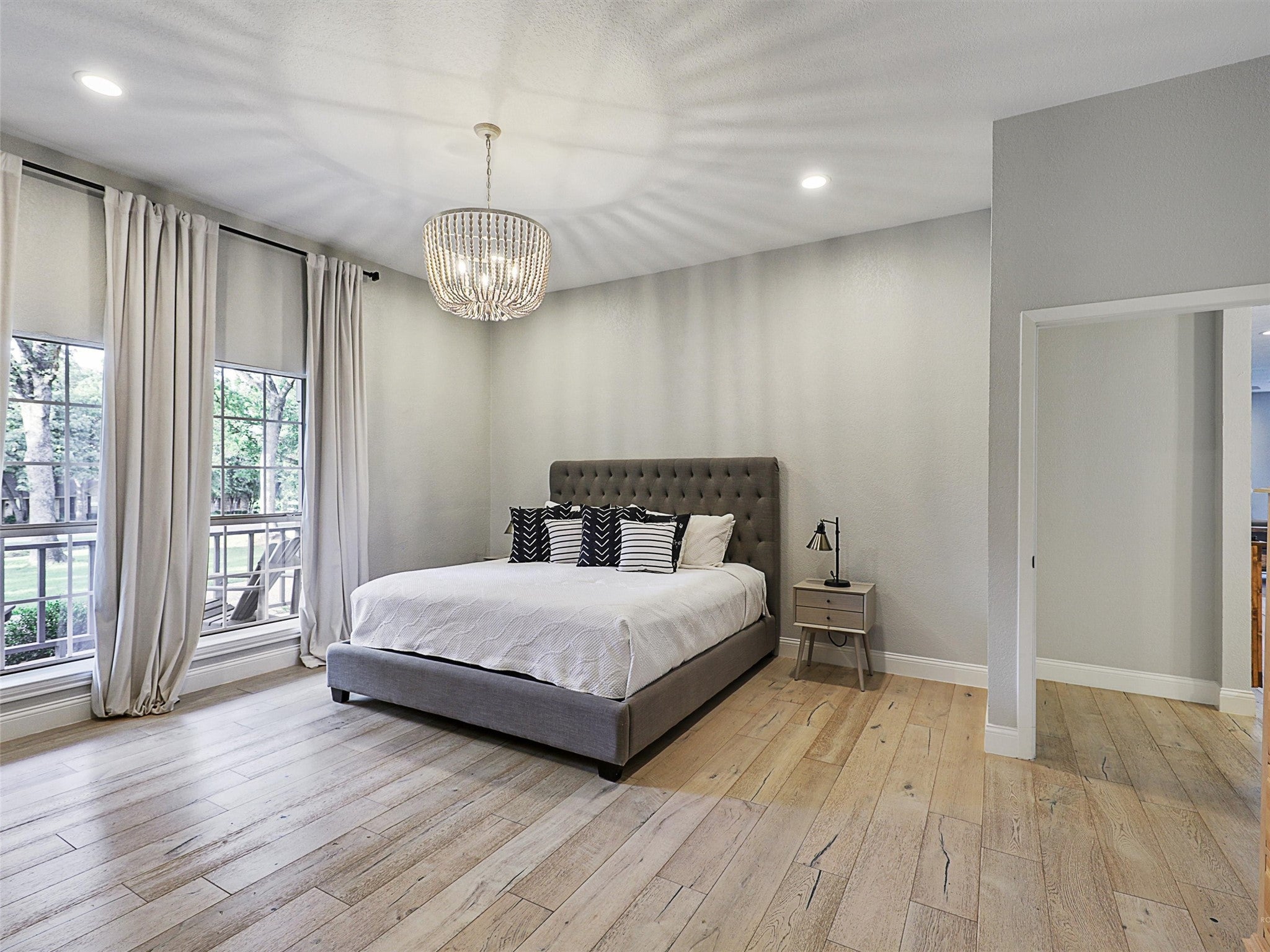 Southlake, Texas, 76092, United States, 5 Bedrooms Bedrooms, ,4 BathroomsBathrooms,Residential,Active,1894222