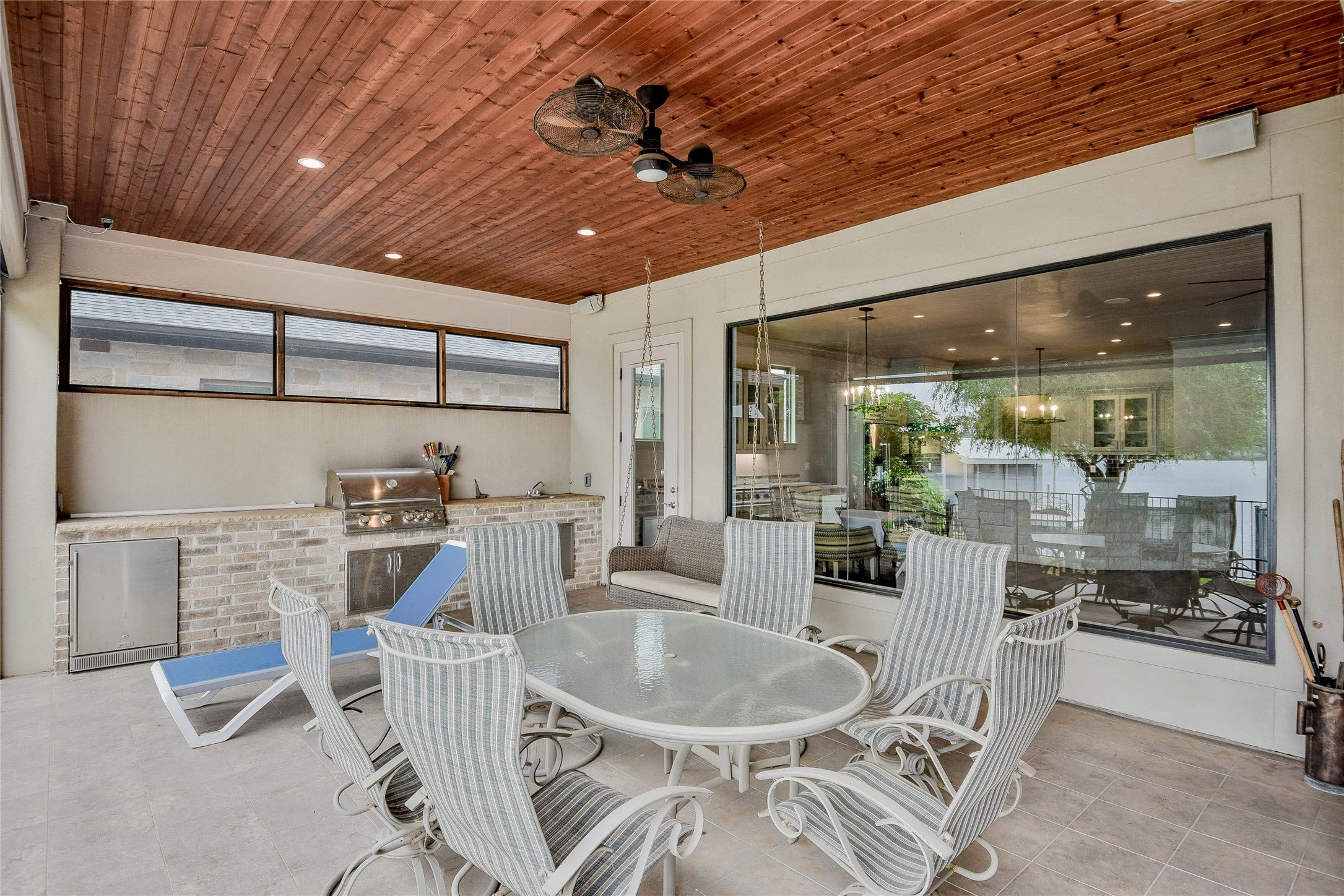 Granbury, Texas, 76048, United States, 3 Bedrooms Bedrooms, ,3 BathroomsBathrooms,Residential,Active,1828685
