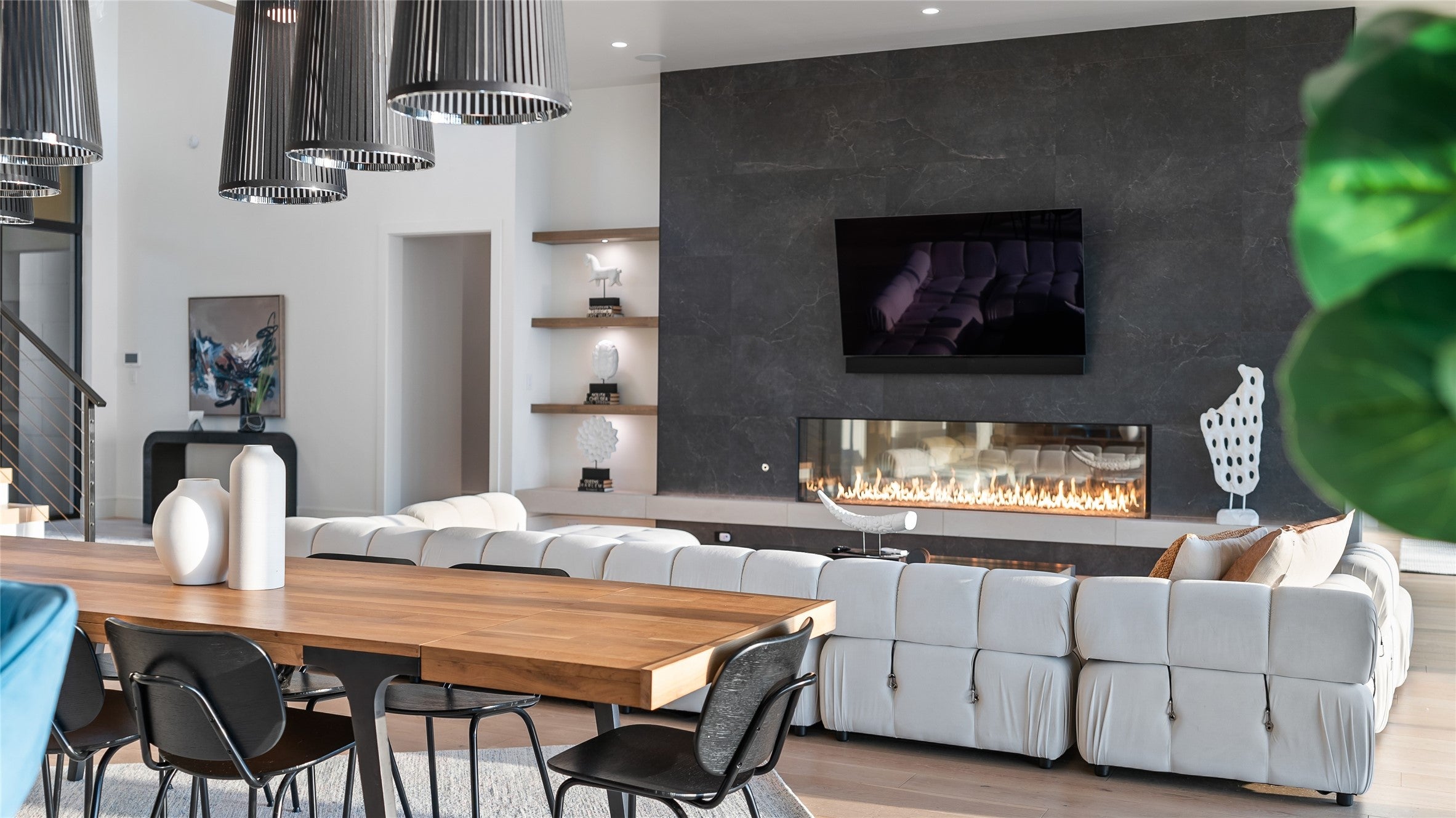 Streetman, Texas, 75859, United States, 5 Bedrooms Bedrooms, ,7 BathroomsBathrooms,Residential,Active,1988712