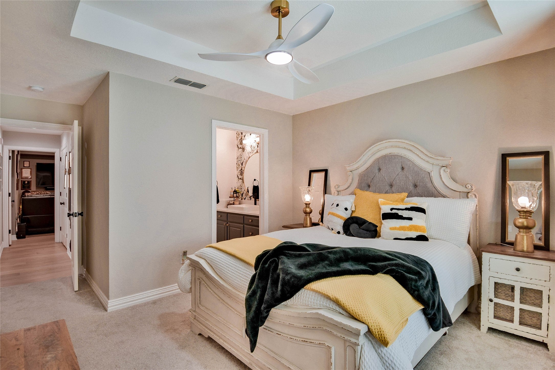 Granbury, Texas, 76048, United States, 3 Bedrooms Bedrooms, ,3 BathroomsBathrooms,Residential,Active,1988467