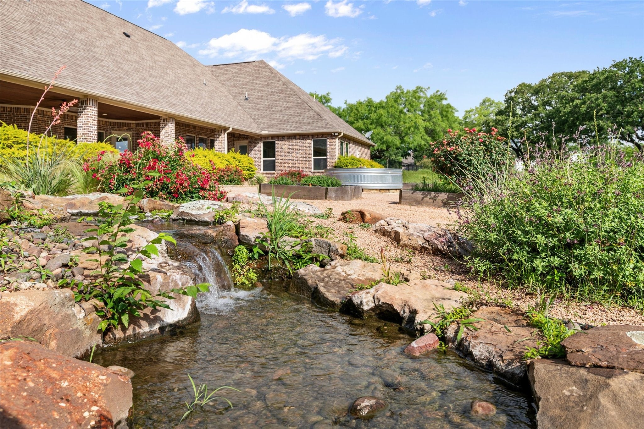 Mansfield, Texas, 76063, United States, 5 Bedrooms Bedrooms, ,6 BathroomsBathrooms,Residential,Contingent,1799362