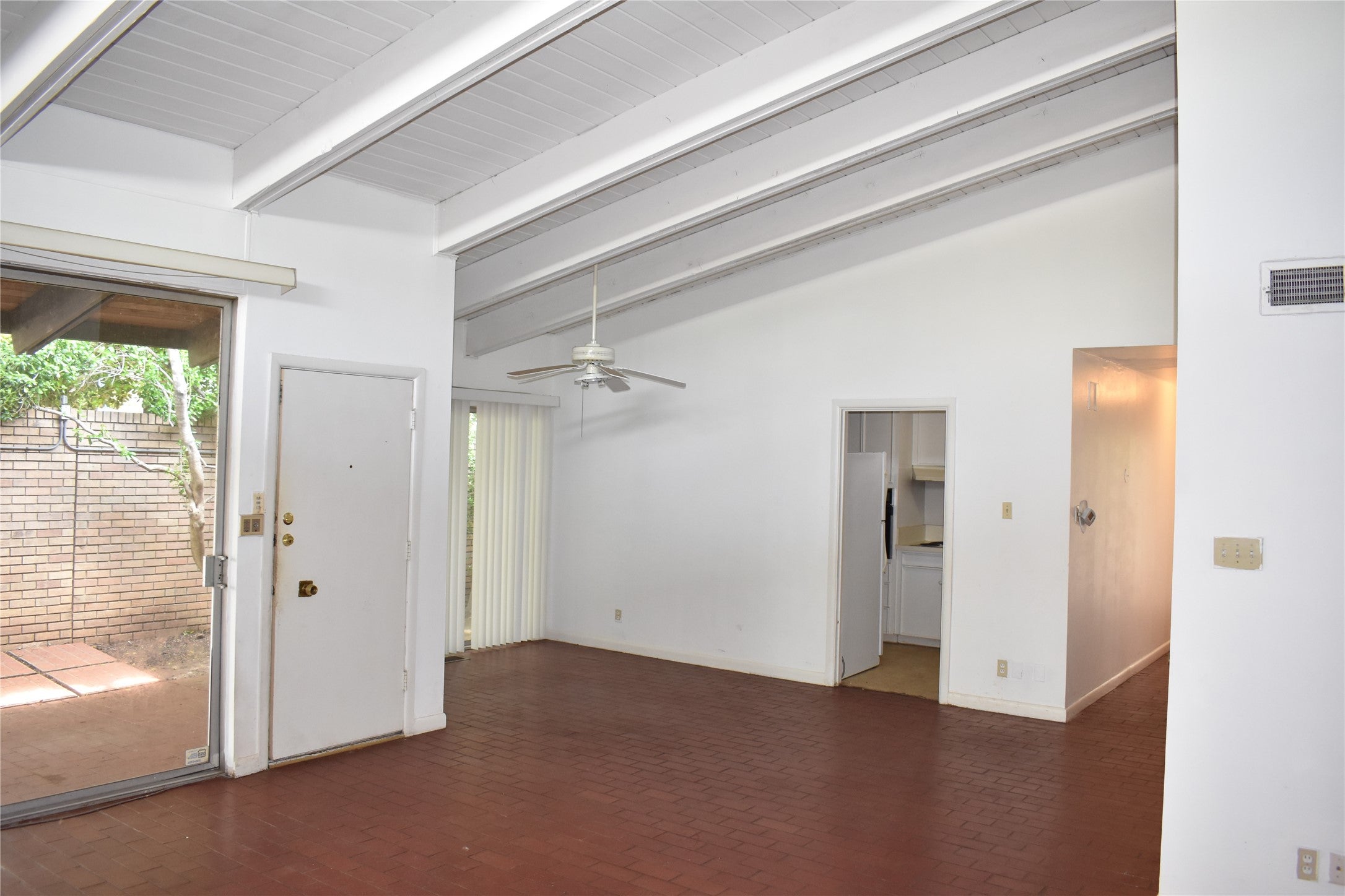 Dallas, Texas, 75225, United States, 4 Bedrooms Bedrooms, ,4 BathroomsBathrooms,Residential,Active,1922674