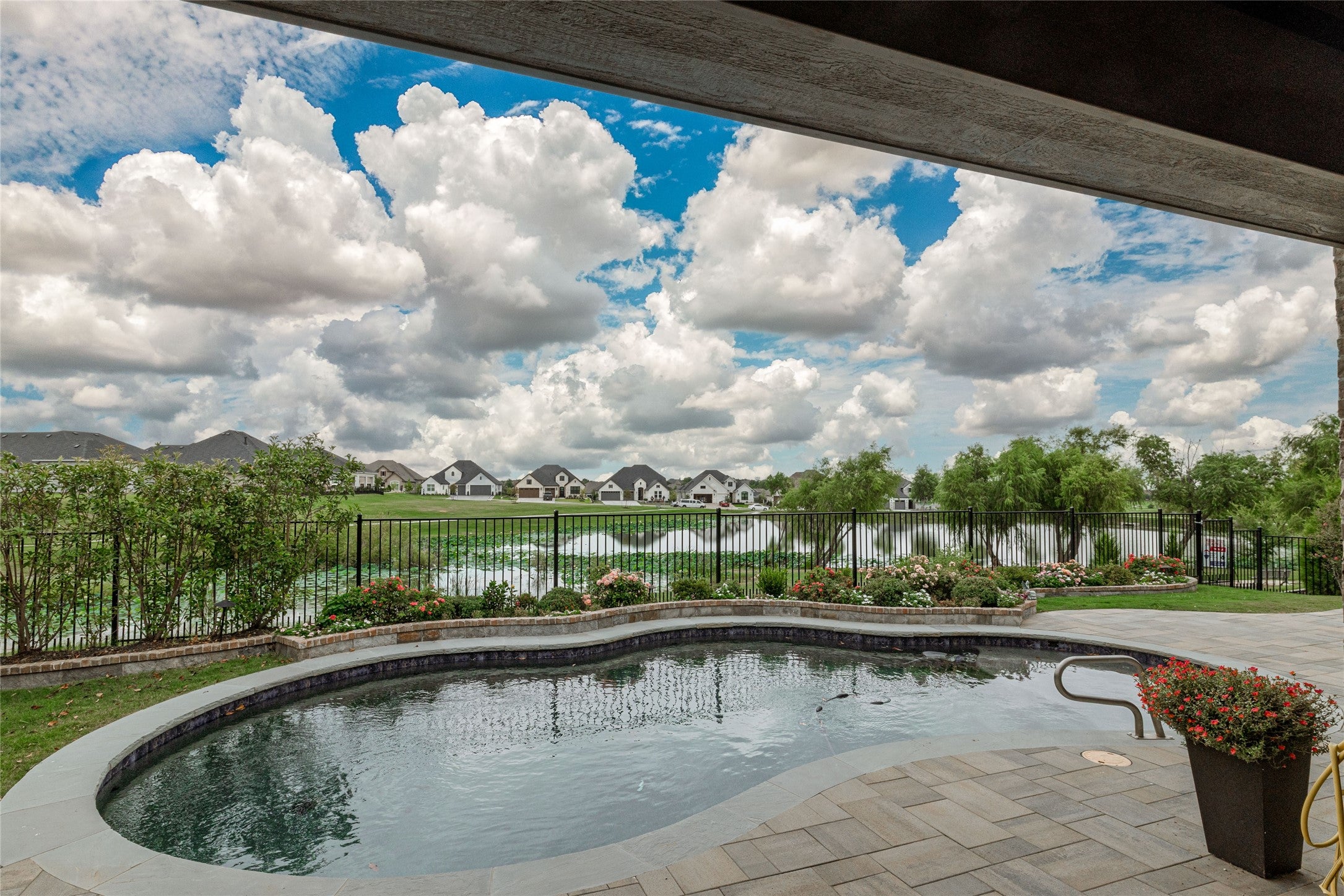 Denton, Texas, 76207, United States, 3 Bedrooms Bedrooms, ,3 BathroomsBathrooms,Residential,Active,1704396