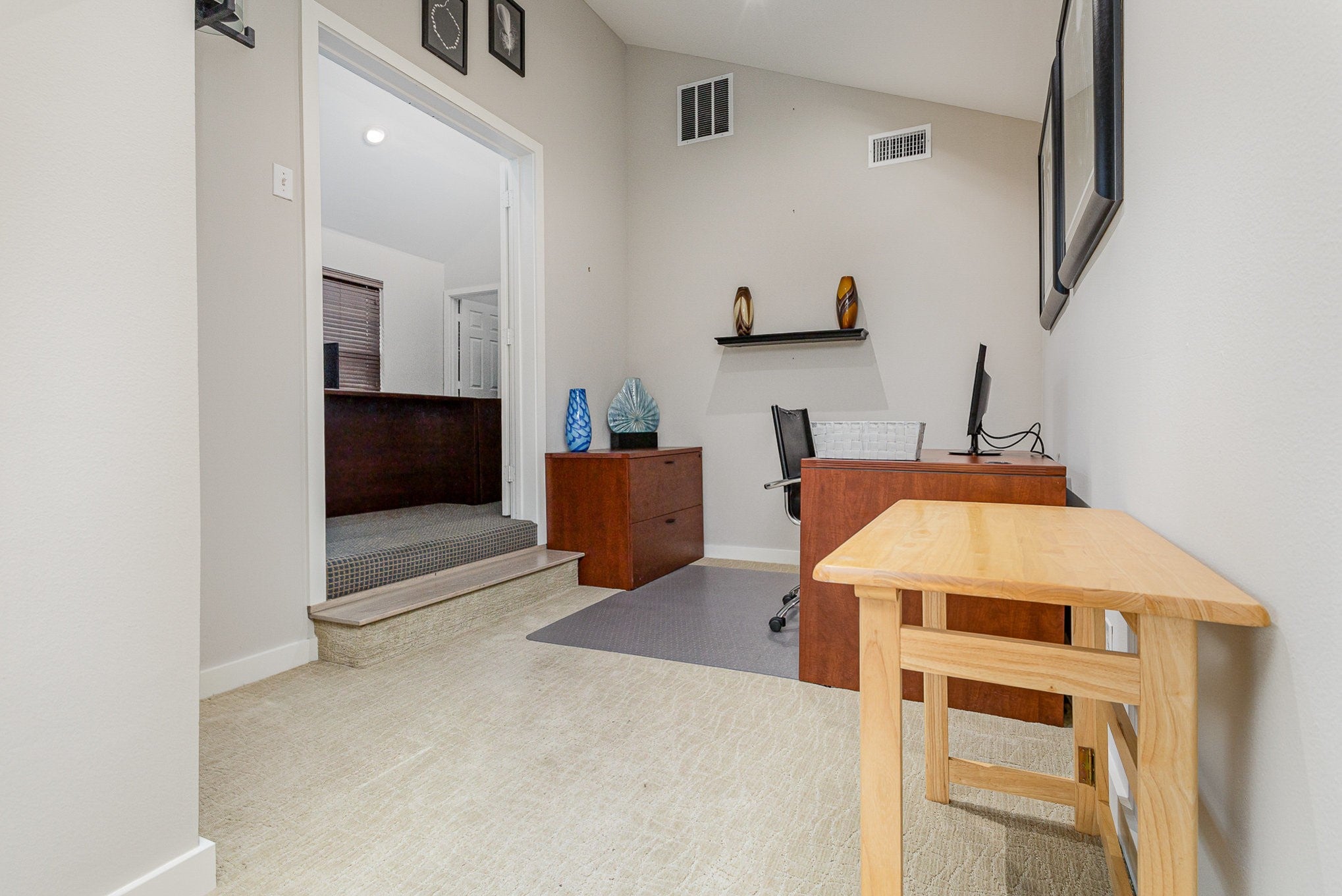 Dallas, Texas, 75240, United States, 6 Bedrooms Bedrooms, ,4 BathroomsBathrooms,Residential,Active,1894543