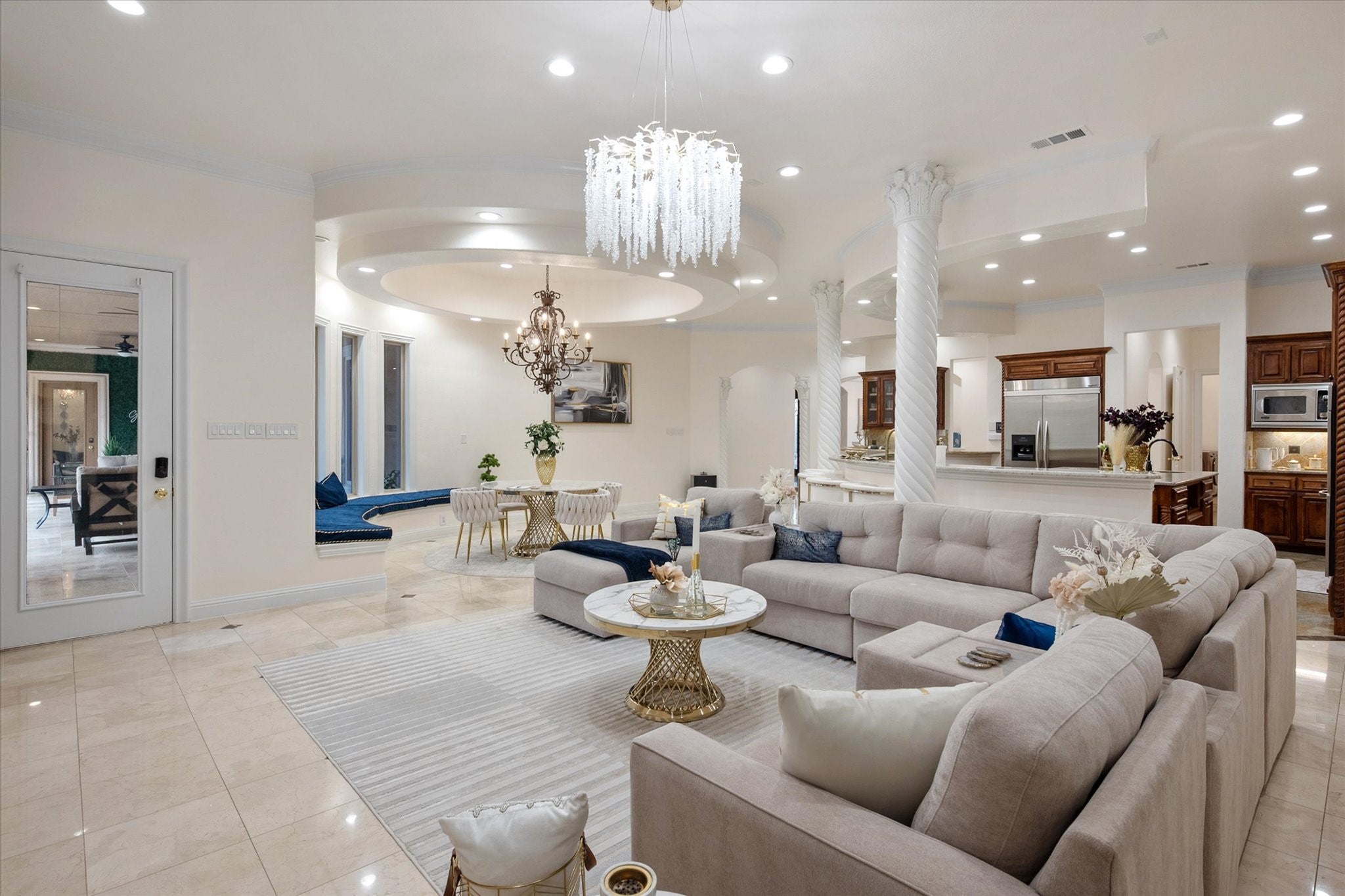 Cedar Hill, Texas, 75104, United States, 6 Bedrooms Bedrooms, ,8 BathroomsBathrooms,Residential,Active,1964299