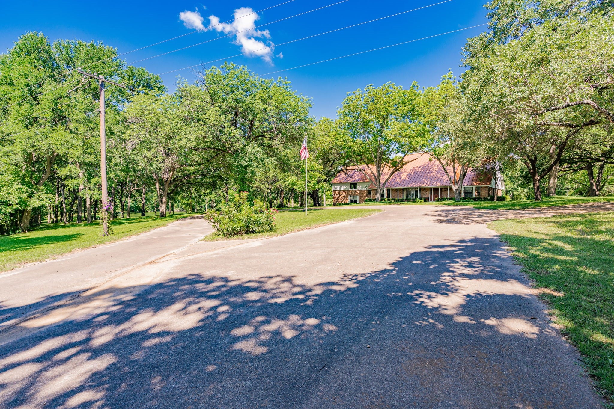 Seagoville, Texas, 75159, United States, 4 Bedrooms Bedrooms, ,5 BathroomsBathrooms,Residential,Active,1810463