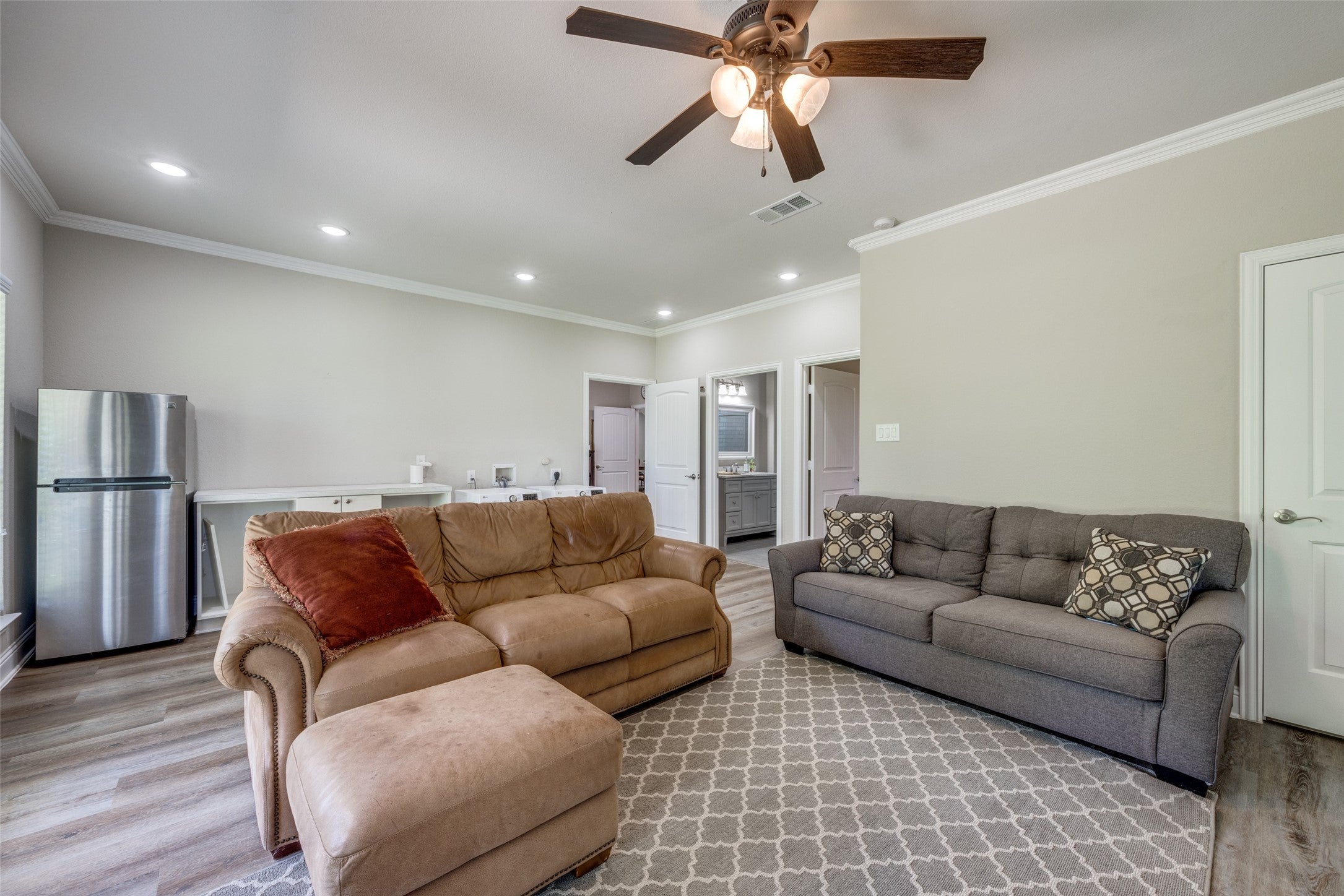 Bells, Texas, 75414, United States, ,3 BathroomsBathrooms,Residential,Active,1808226