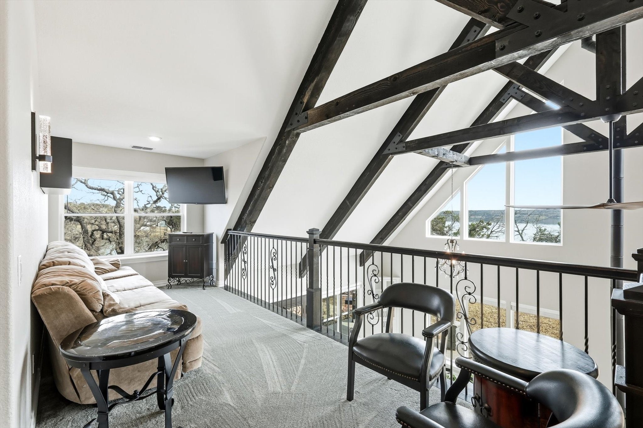 Graham, Texas, 76450, United States, 4 Bedrooms Bedrooms, ,4 BathroomsBathrooms,Residential,Active,2017097