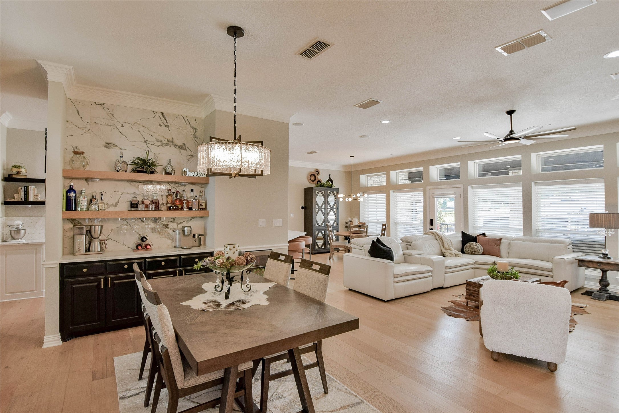 Granbury, Texas, 76048, United States, 3 Bedrooms Bedrooms, ,3 BathroomsBathrooms,Residential,Active,1988467