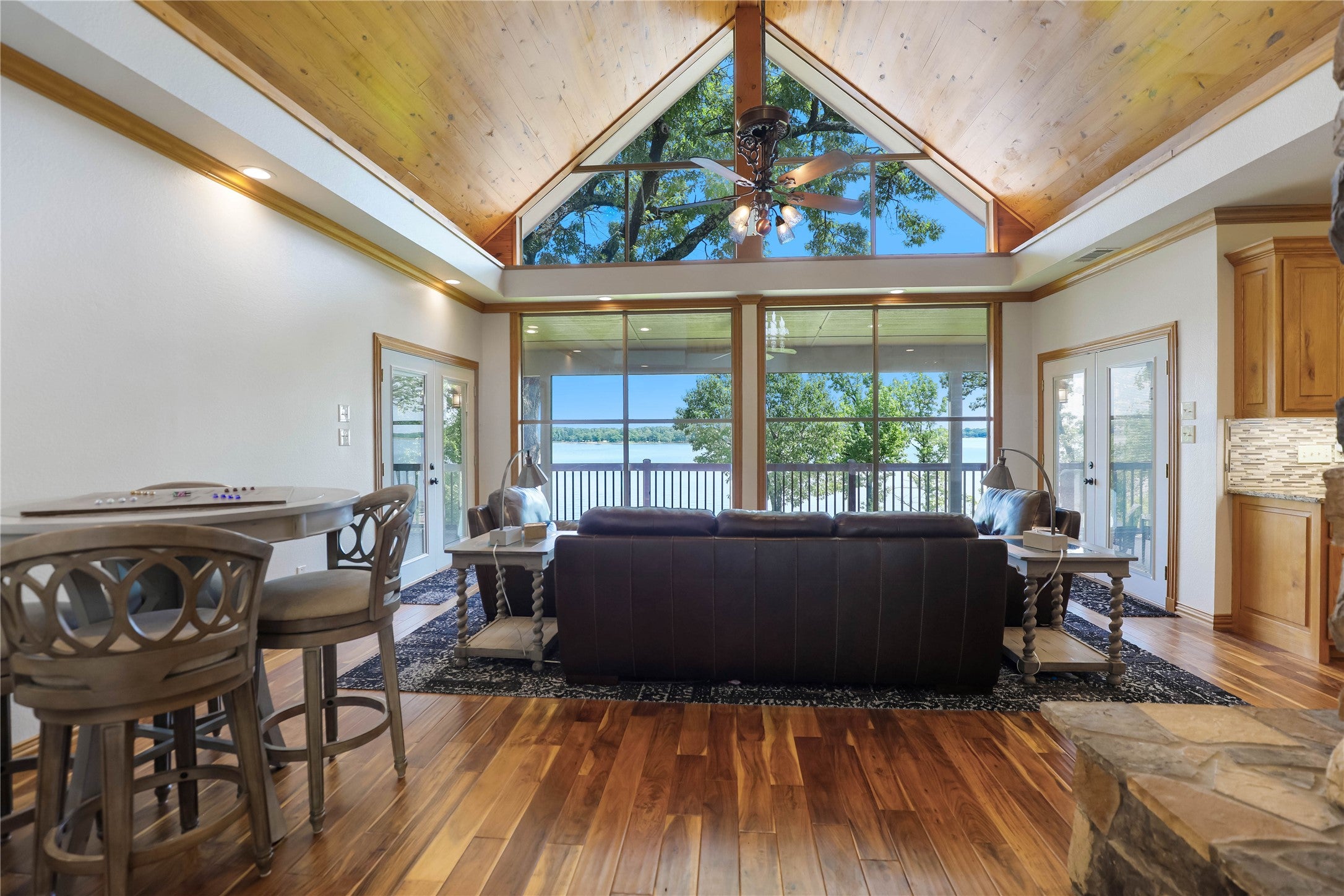 Scroggins, Texas, 75480, United States, 5 Bedrooms Bedrooms, ,5 BathroomsBathrooms,Residential,Active,1781819