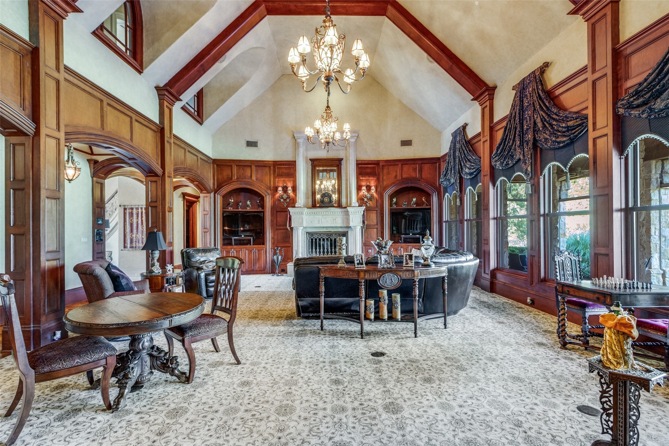 Pilot Point, Texas, 76258, United States, 6 Bedrooms Bedrooms, ,8 BathroomsBathrooms,Residential,Active,1953394