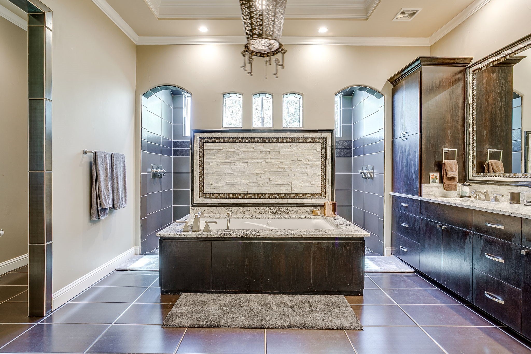 Fort Worth, Texas, 76108, United States, 5 Bedrooms Bedrooms, ,6 BathroomsBathrooms,Residential,Active,1922287