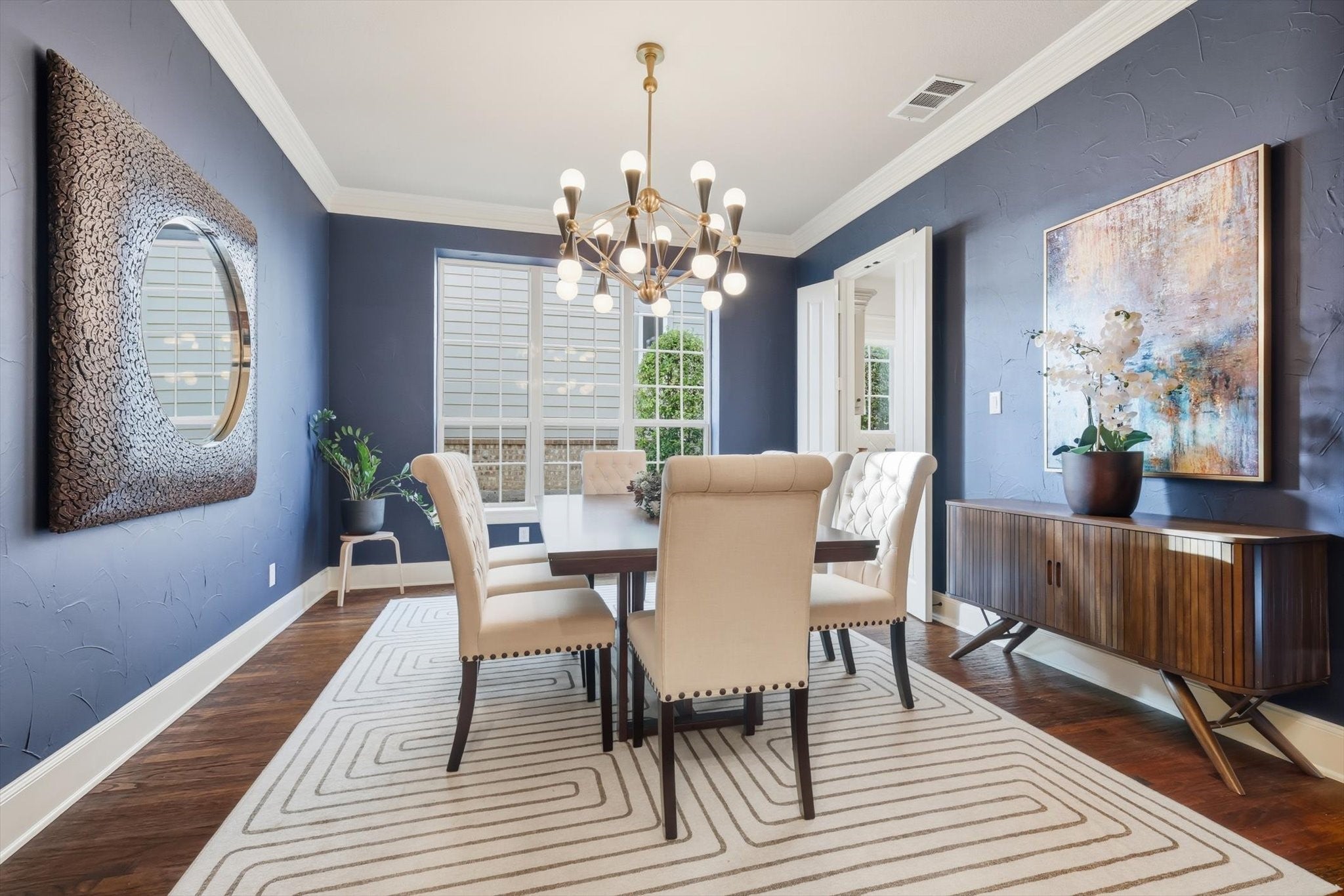 Carrollton, Texas, 75010, United States, 4 Bedrooms Bedrooms, ,7 BathroomsBathrooms,Residential,Active,1960128