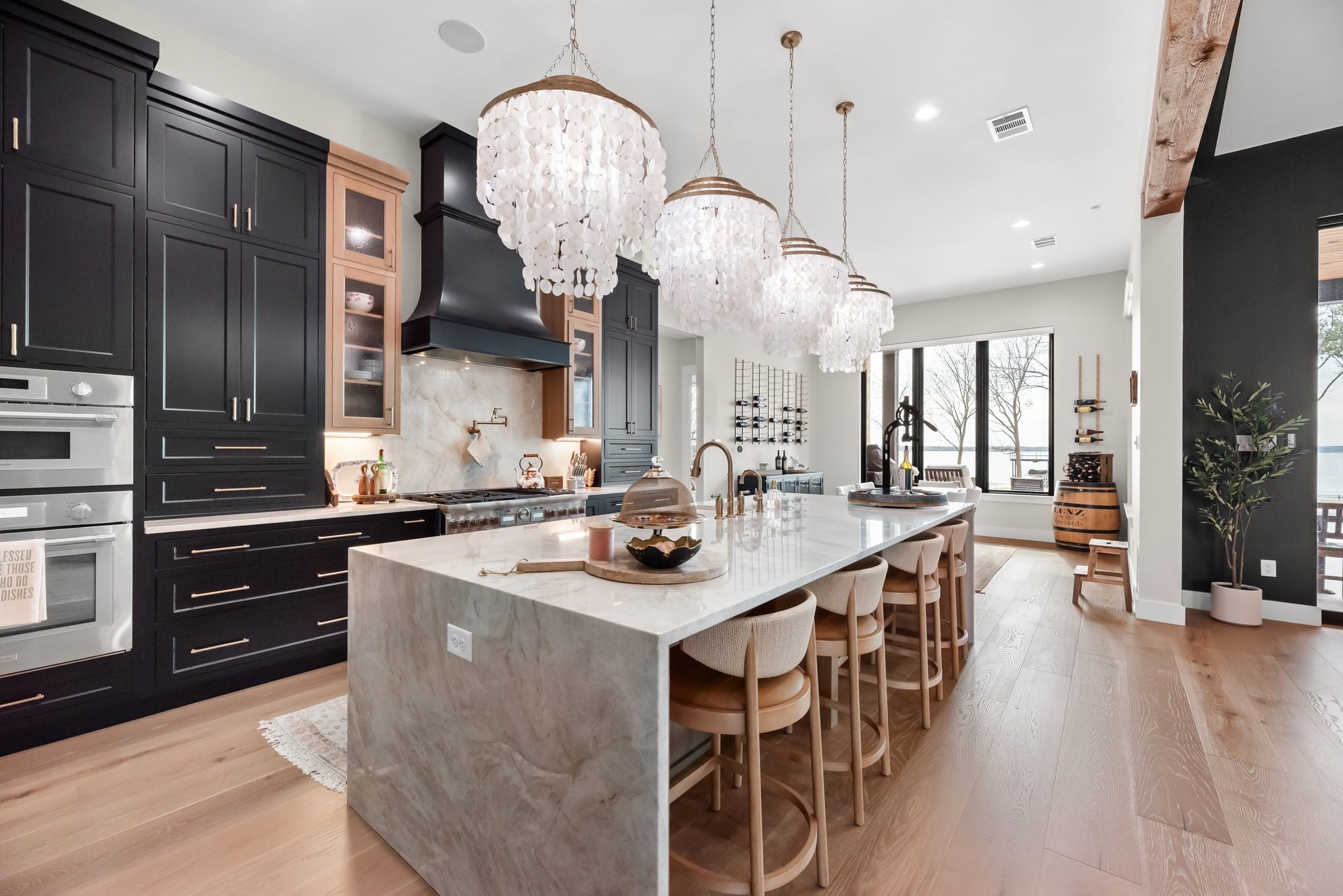 Corsicana, Texas, 75109, United States, 4 Bedrooms Bedrooms, ,5 BathroomsBathrooms,Residential,Active,2009808