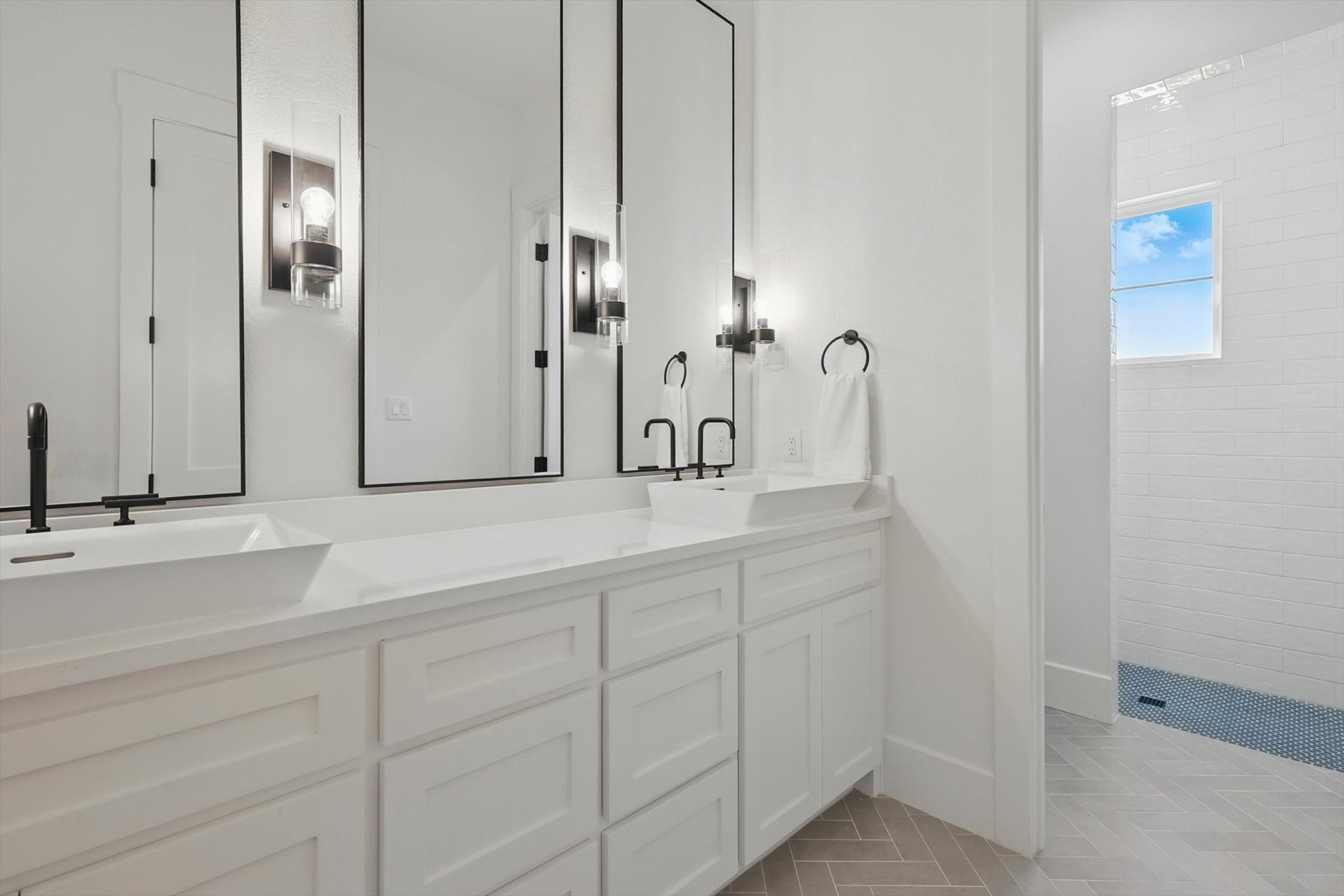 Lantana, Texas, 76226, United States, 4 Bedrooms Bedrooms, ,5 BathroomsBathrooms,Residential,Active,2001362