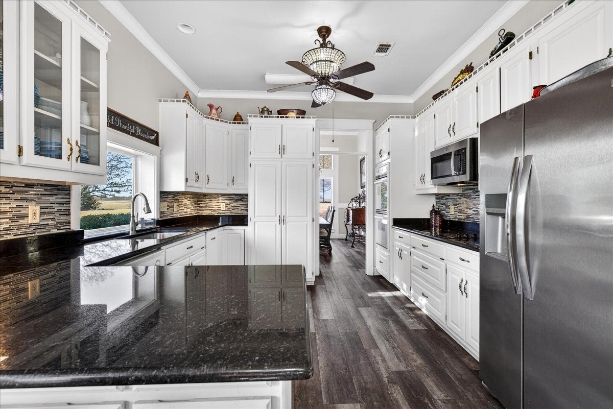 Scurry, Texas, 75158, United States, 4 Bedrooms Bedrooms, ,3 BathroomsBathrooms,Residential,Active,2007195