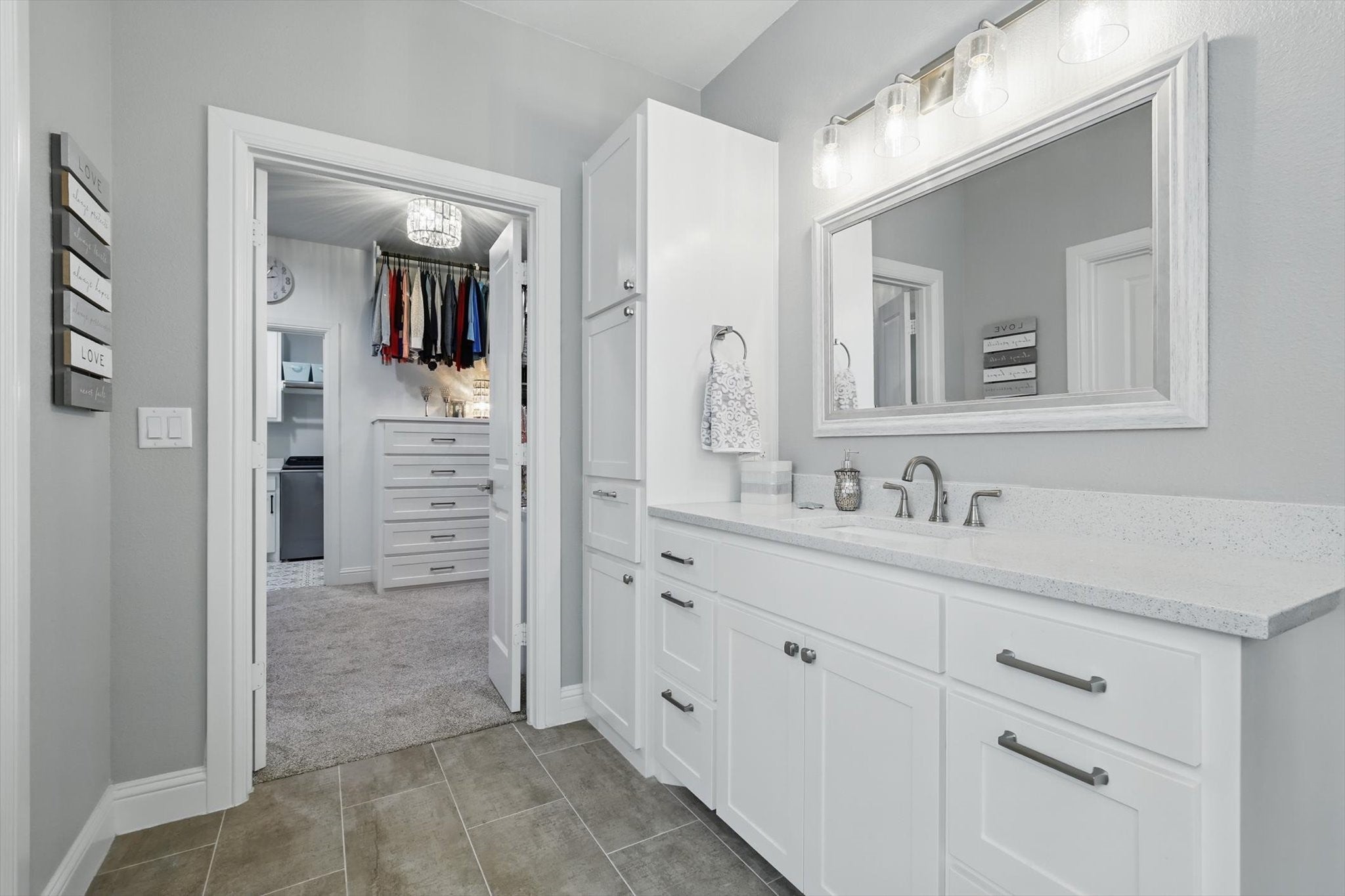 Fort Worth, Texas, 76126, United States, 4 Bedrooms Bedrooms, ,6 BathroomsBathrooms,Residential,Active,1828687