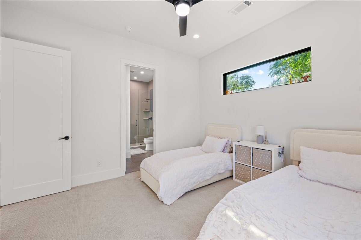 Dallas, Texas, 75206, United States, 4 Bedrooms Bedrooms, ,5 BathroomsBathrooms,Residential,Active,1967298