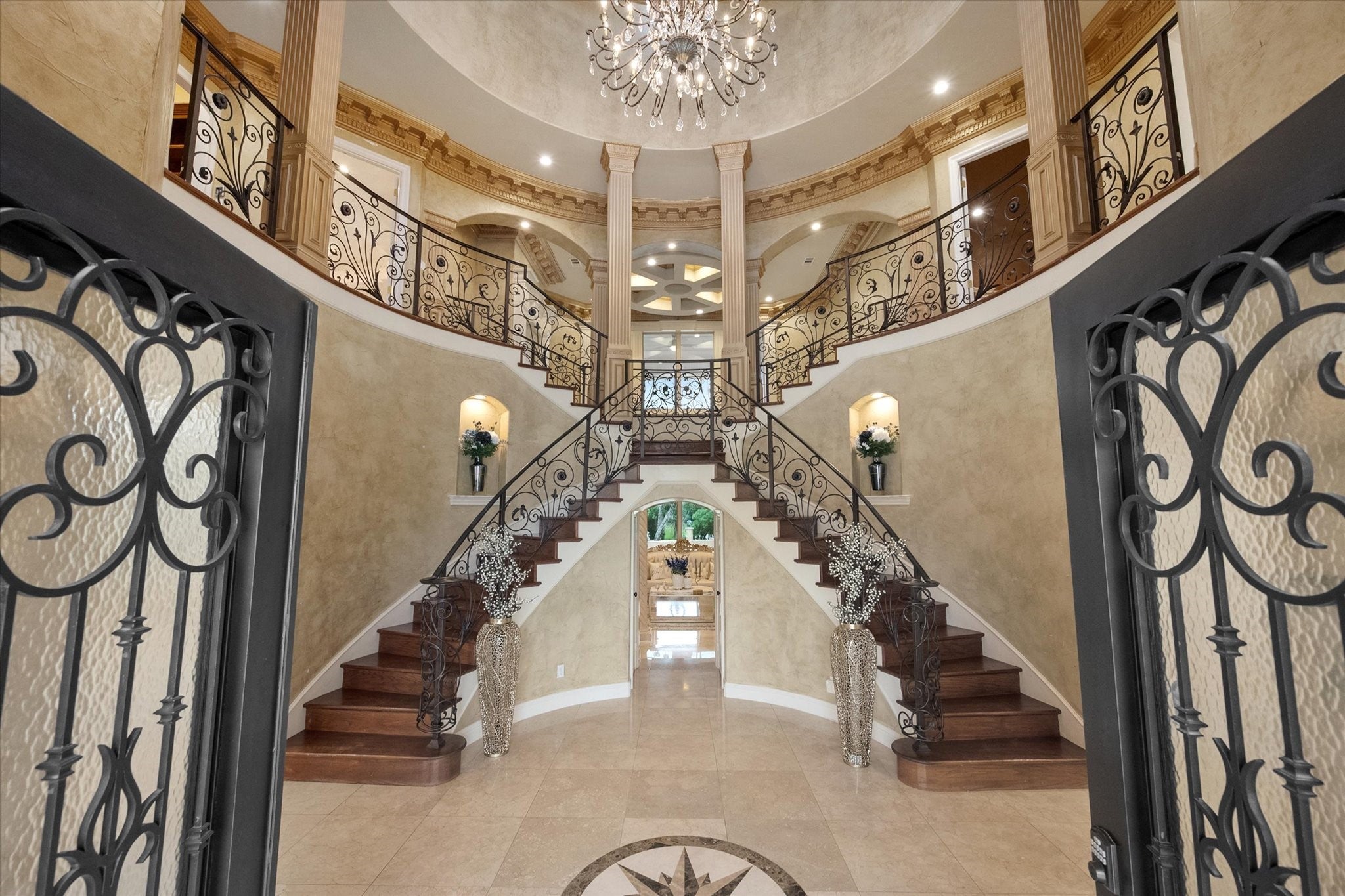 Cedar Hill, Texas, 75104, United States, 6 Bedrooms Bedrooms, ,8 BathroomsBathrooms,Residential,Active,1964299