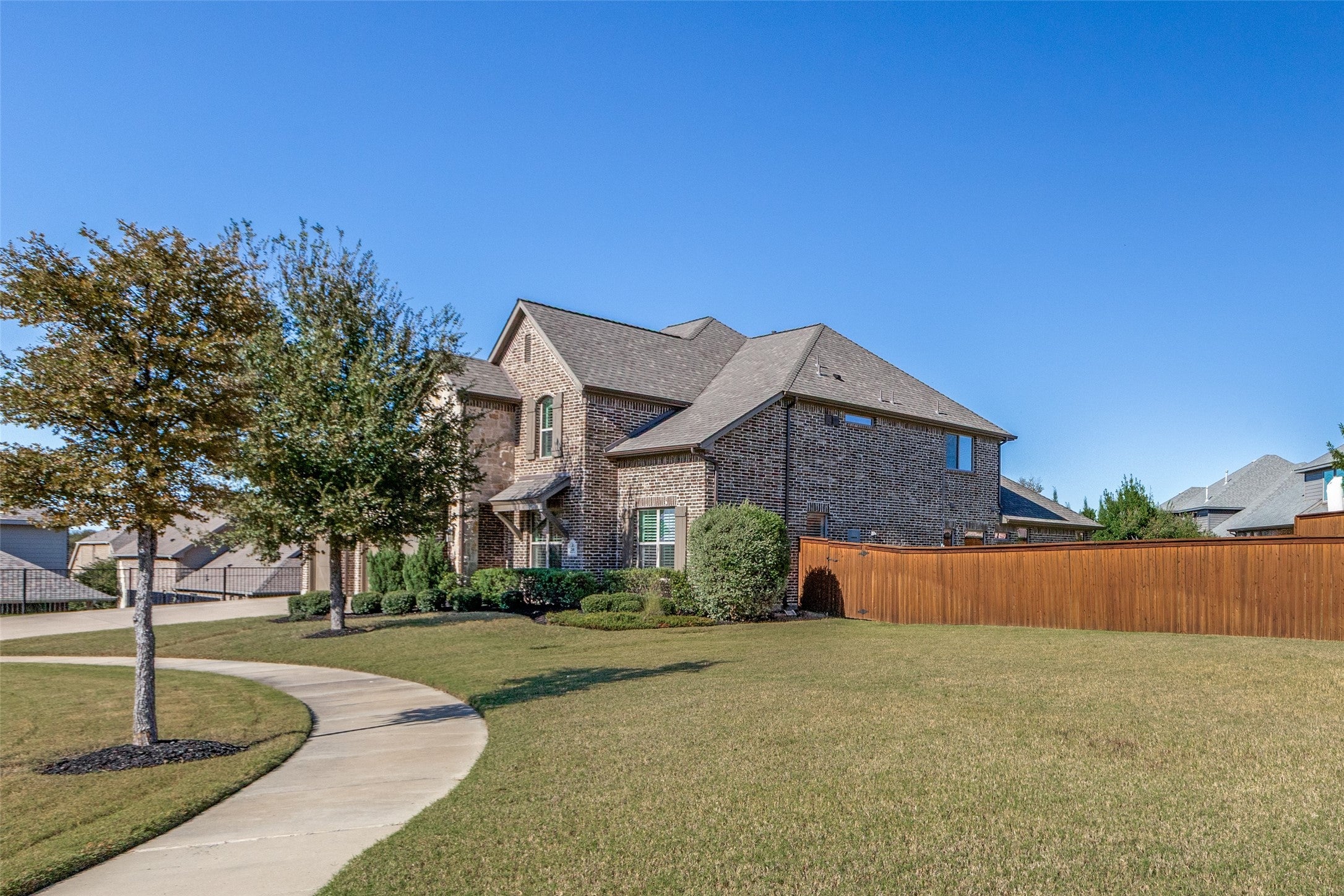 Frisco, Texas, 75033, United States, 5 Bedrooms Bedrooms, ,4 BathroomsBathrooms,Residential,Active,1971778