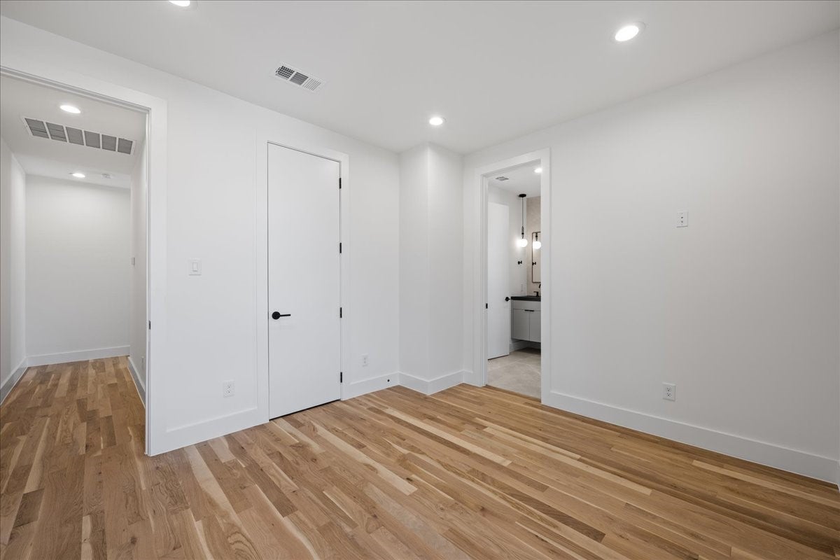 Dallas, Texas, 75204, United States, 4 Bedrooms Bedrooms, ,4 BathroomsBathrooms,Residential,Active,1929706