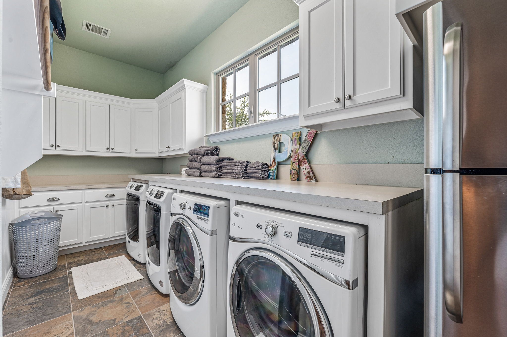 Graford, Texas, 76449, United States, ,6 BathroomsBathrooms,Residential,Active,1852724