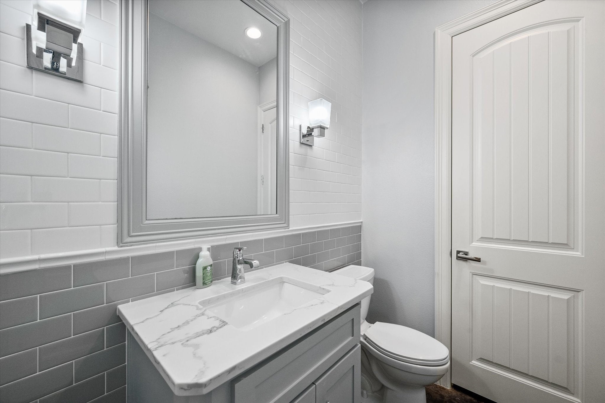 Mansfield, Texas, 76063, United States, 5 Bedrooms Bedrooms, ,6 BathroomsBathrooms,Residential,Contingent,1799362