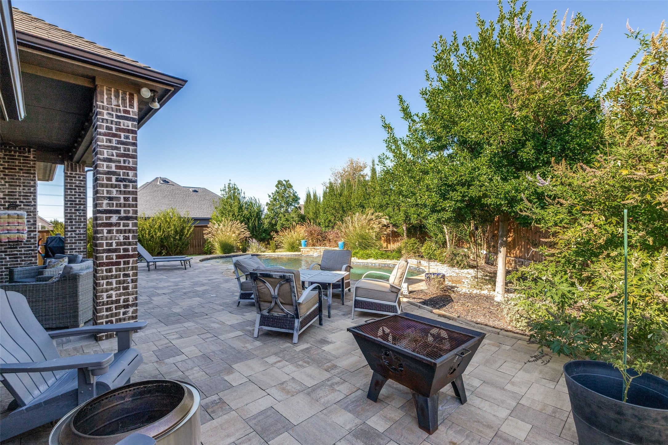 Frisco, Texas, 75033, United States, 5 Bedrooms Bedrooms, ,4 BathroomsBathrooms,Residential,Active,1971778