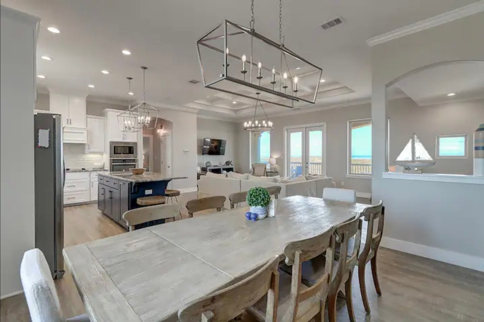 Port Aransas, Texas, 78373, United States, 4 Bedrooms Bedrooms, ,4 BathroomsBathrooms,Residential,Active,1910137