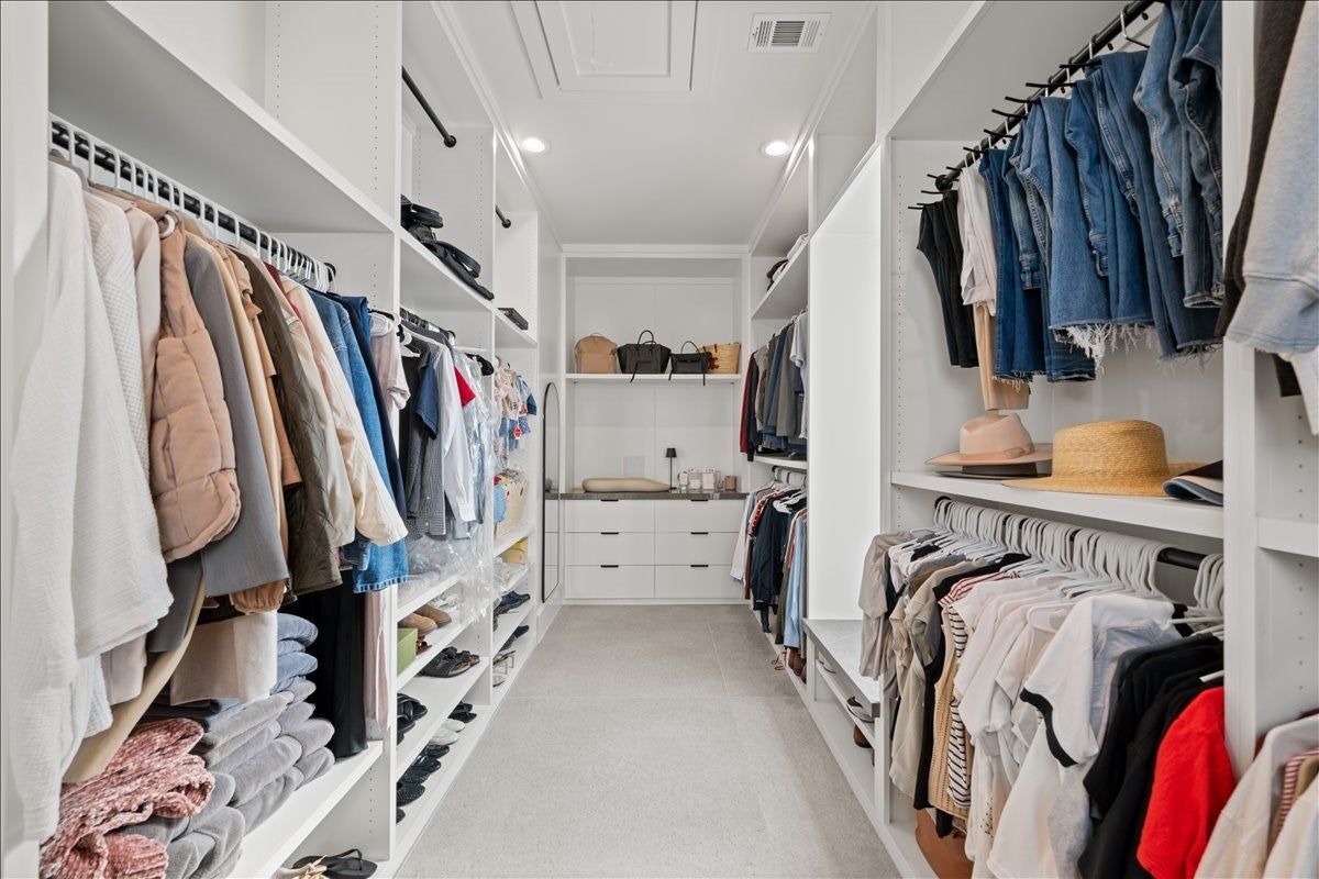 Dallas, Texas, 75206, United States, 4 Bedrooms Bedrooms, ,5 BathroomsBathrooms,Residential,Active,1967298