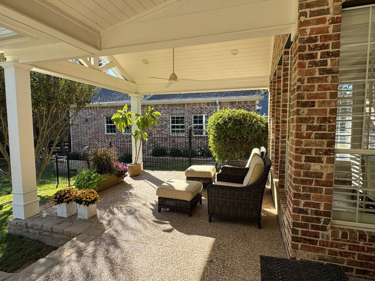 Argyle, Texas, 76226, United States, 4 Bedrooms Bedrooms, ,4 BathroomsBathrooms,Residential,Pending,1997640