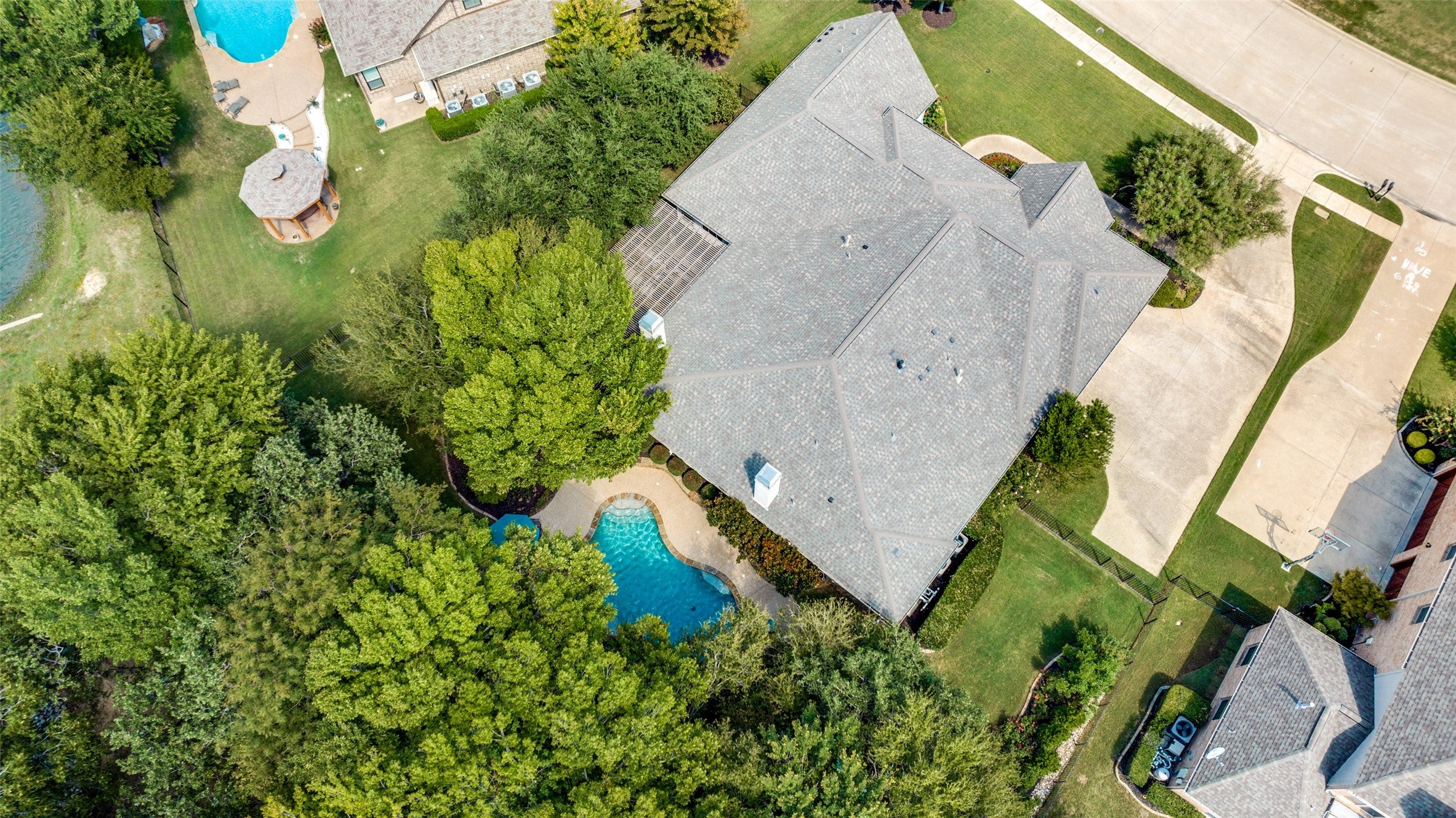 Southlake, Texas, 76092, United States, 4 Bedrooms Bedrooms, ,5 BathroomsBathrooms,Residential,Active,1963281