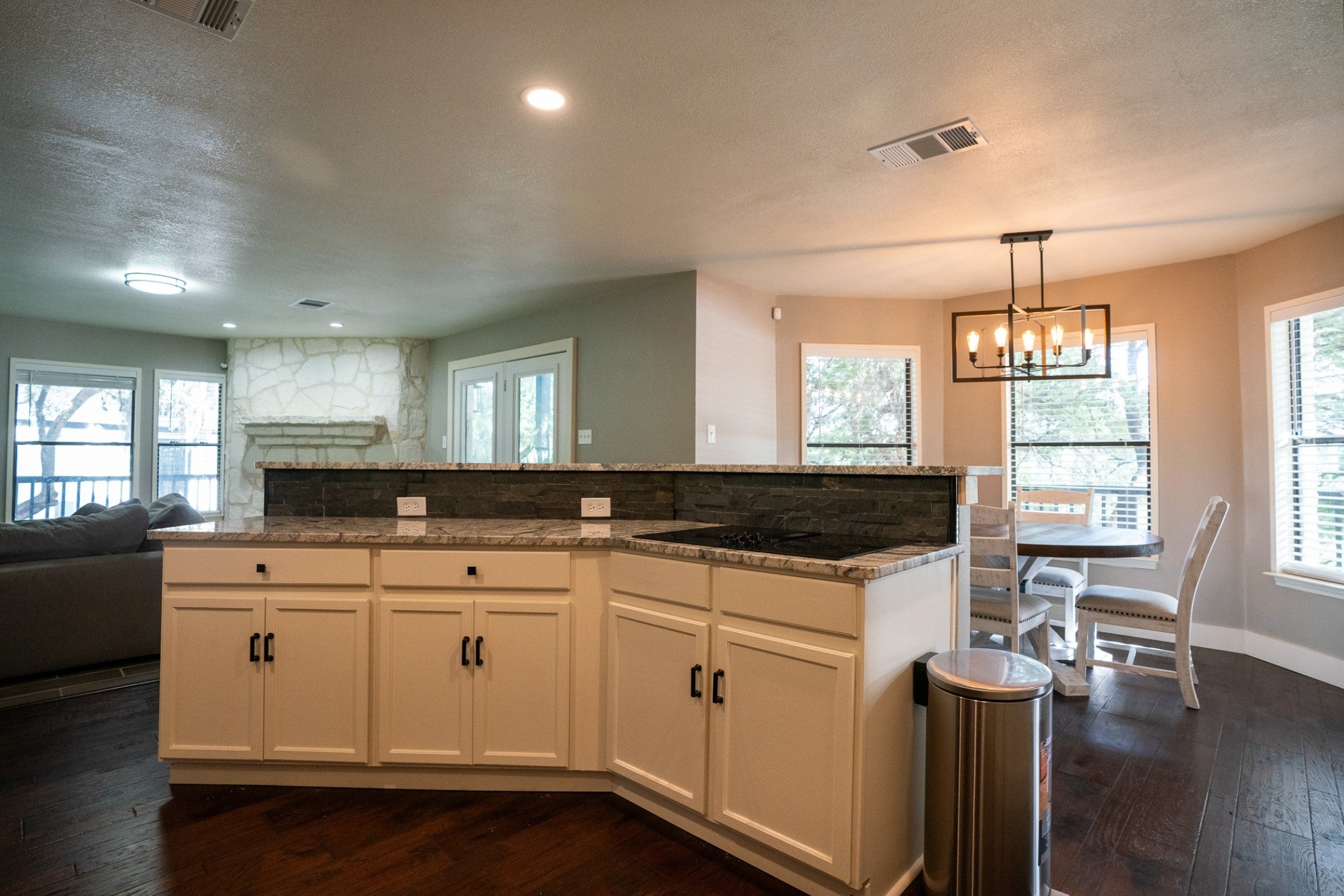 Boerne, Texas, 78006, United States, 4 Bedrooms Bedrooms, ,3 BathroomsBathrooms,Residential,Active,1900412