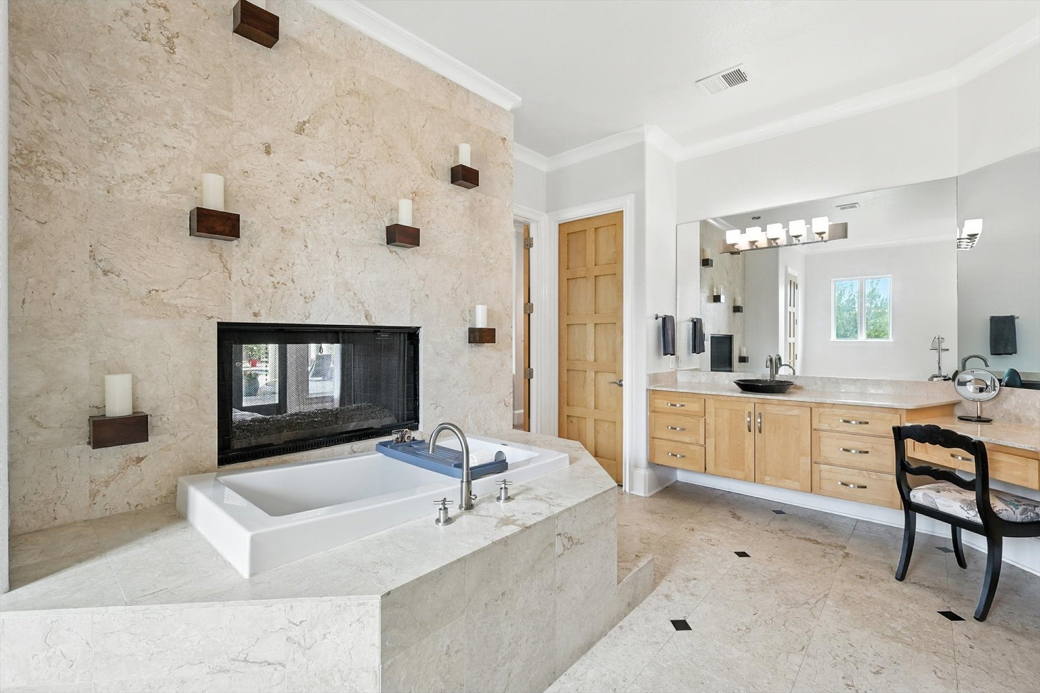 Argyle, Texas, 76226, United States, 5 Bedrooms Bedrooms, ,7 BathroomsBathrooms,Residential,Active,1922340