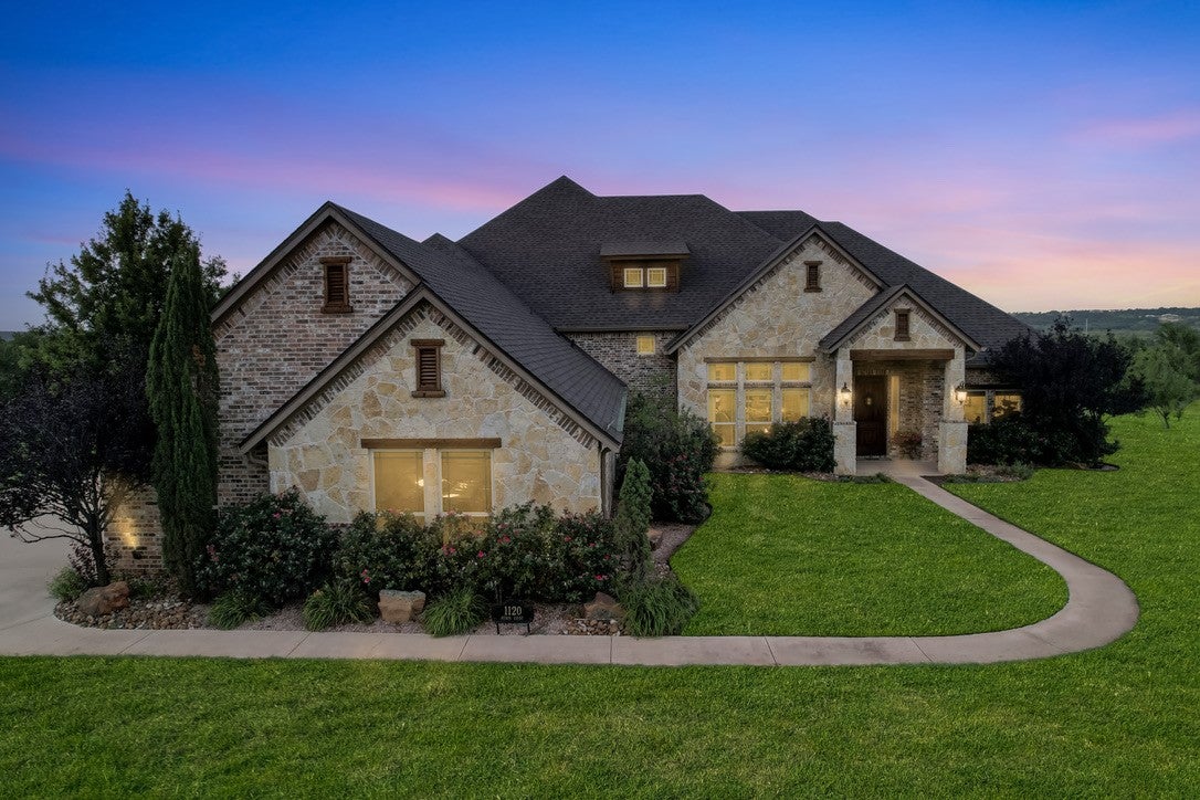 Graford, Texas, 76449, United States, 5 Bedrooms Bedrooms, ,4 BathroomsBathrooms,Residential,Active,1902943