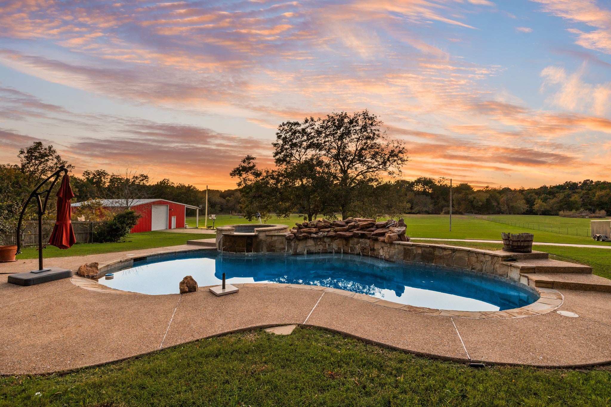 Midlothian, Texas, 76065, United States, 4 Bedrooms Bedrooms, ,4 BathroomsBathrooms,Residential,Active,1992317