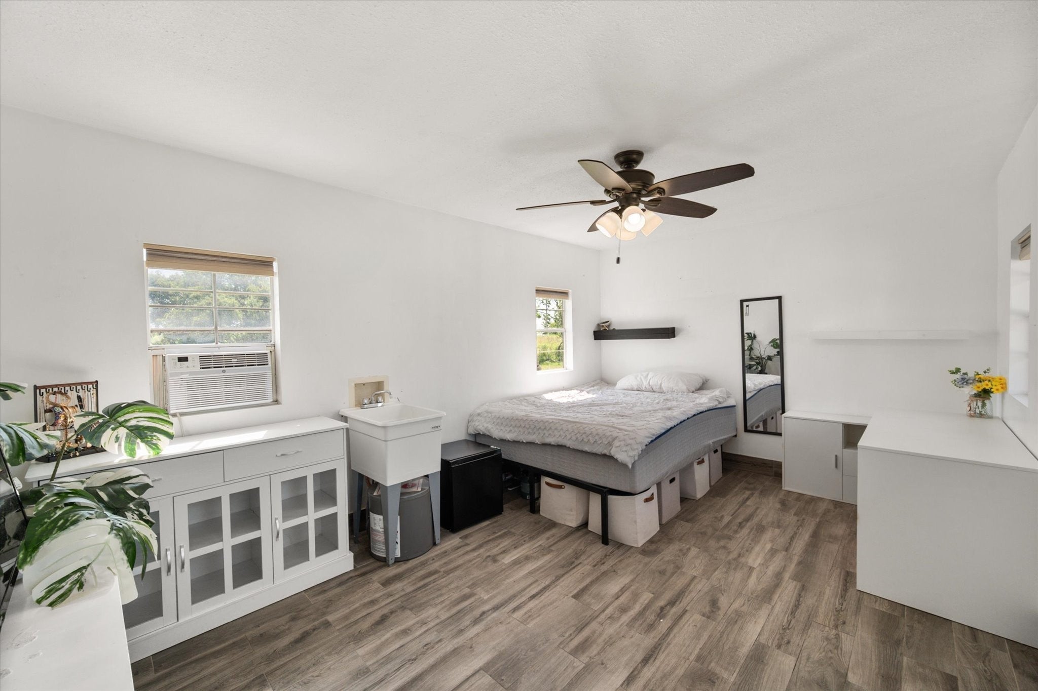 Blooming Grove, Texas, 76626, United States, 4 Bedrooms Bedrooms, ,6 BathroomsBathrooms,Residential,Active,2003548