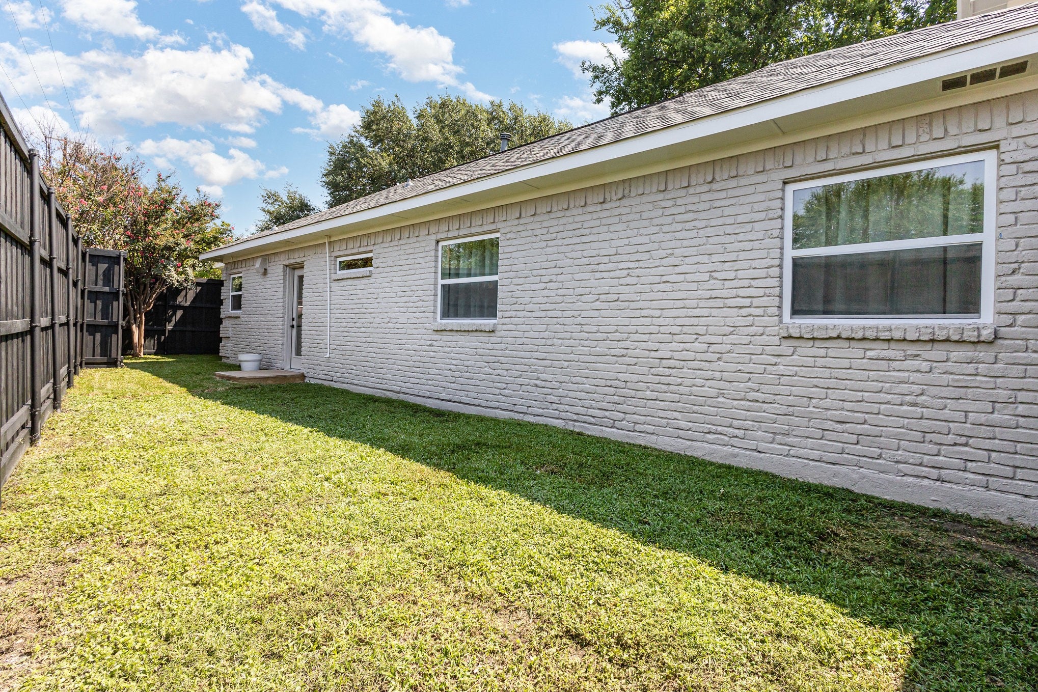 Dallas, Texas, 75214, United States, 4 Bedrooms Bedrooms, ,4 BathroomsBathrooms,Residential,Active,1909628